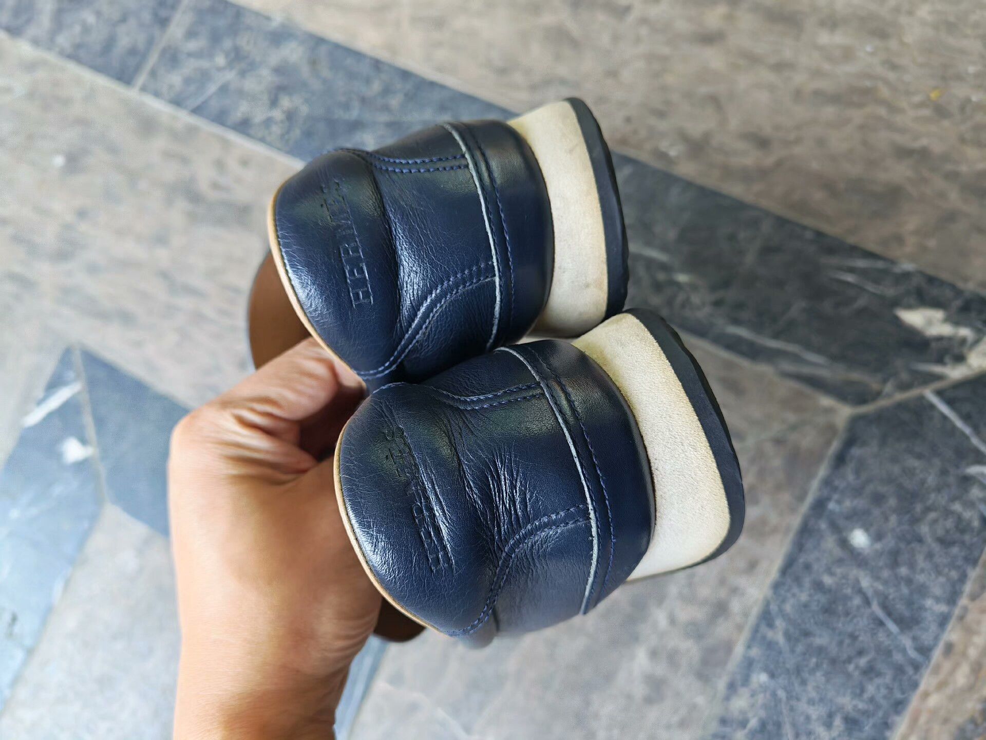 Hermes Hermes Casual Shoes for Sale Size US 10 / EU 43 - 2 Thumbnail