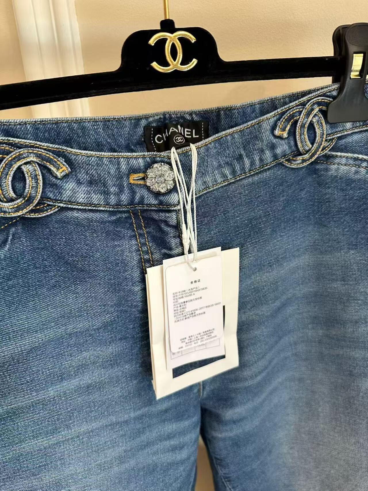 Chanel Chanel 24S Double C Logo Straight Jeans Size 28" / US 6 / IT 42 - 4 Thumbnail