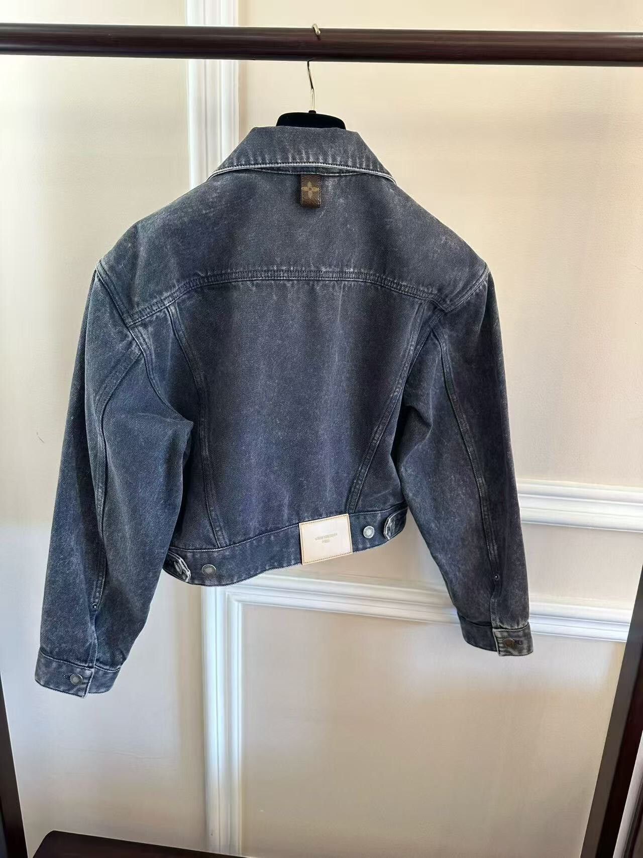 Louis Vuitton LV25 Style Denim Jacket Size XS / US 0-2 / IT 36-38 - 2 Thumbnail