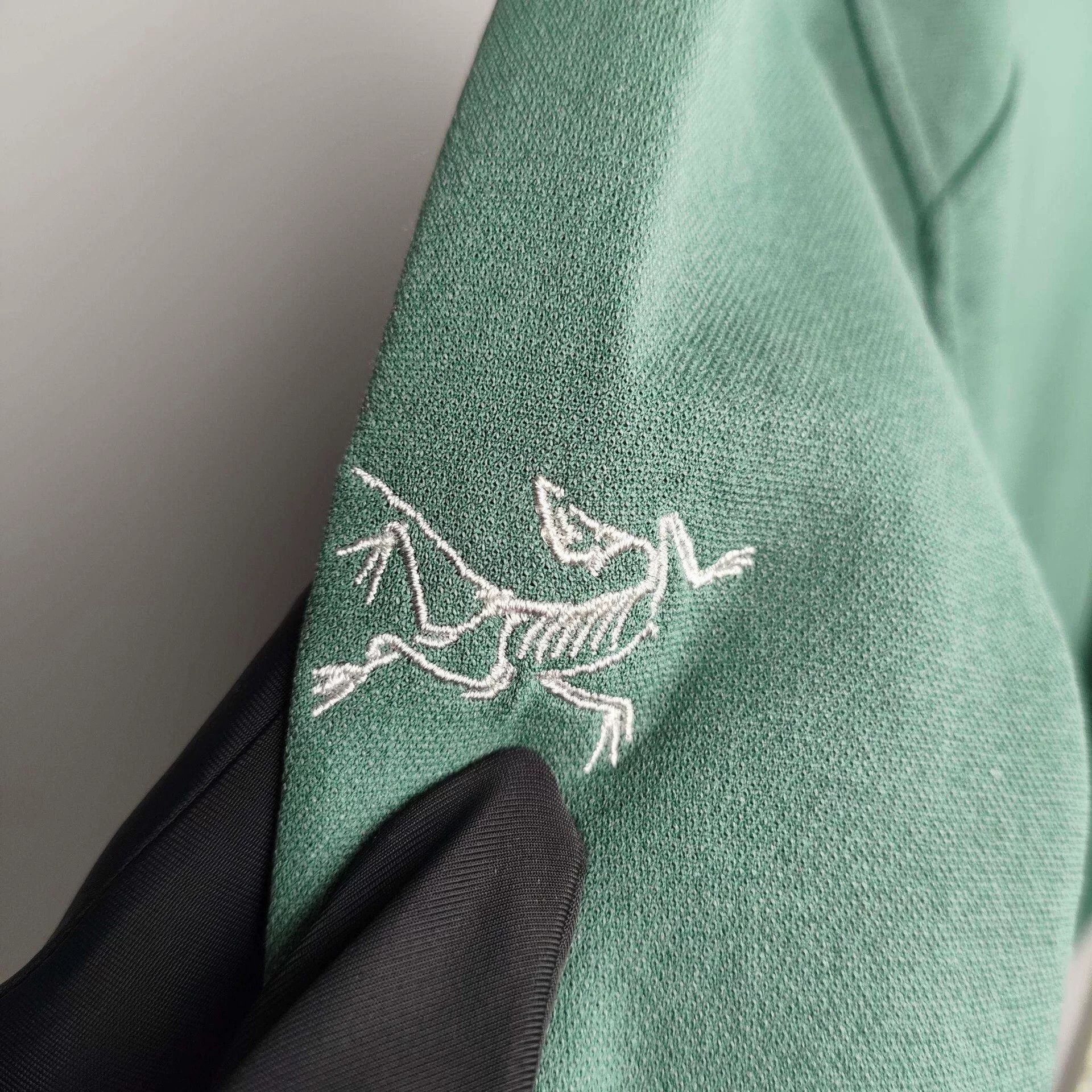 Arc'teryx Arc'teryx Men's Green Jacket Size US M / EU 48-50 / 2 - 4 Thumbnail