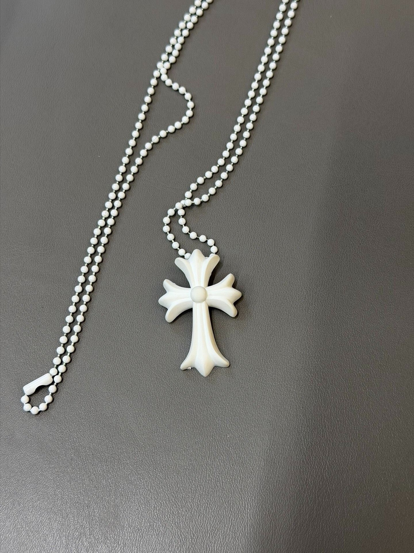 Chrome Hearts Chrome Hearts White Cross Resin Necklace Size ONE SIZE - 3 Thumbnail