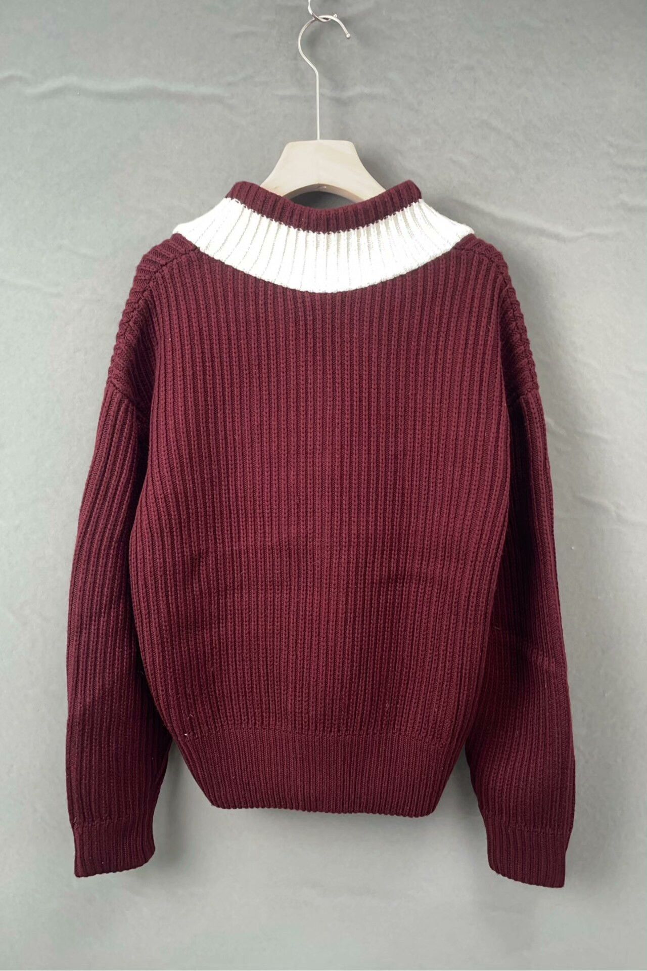 Burberry Burberry Red White V-Neck Wool Sweater Size US XS / EU 42 / 0 - 2 Thumbnail