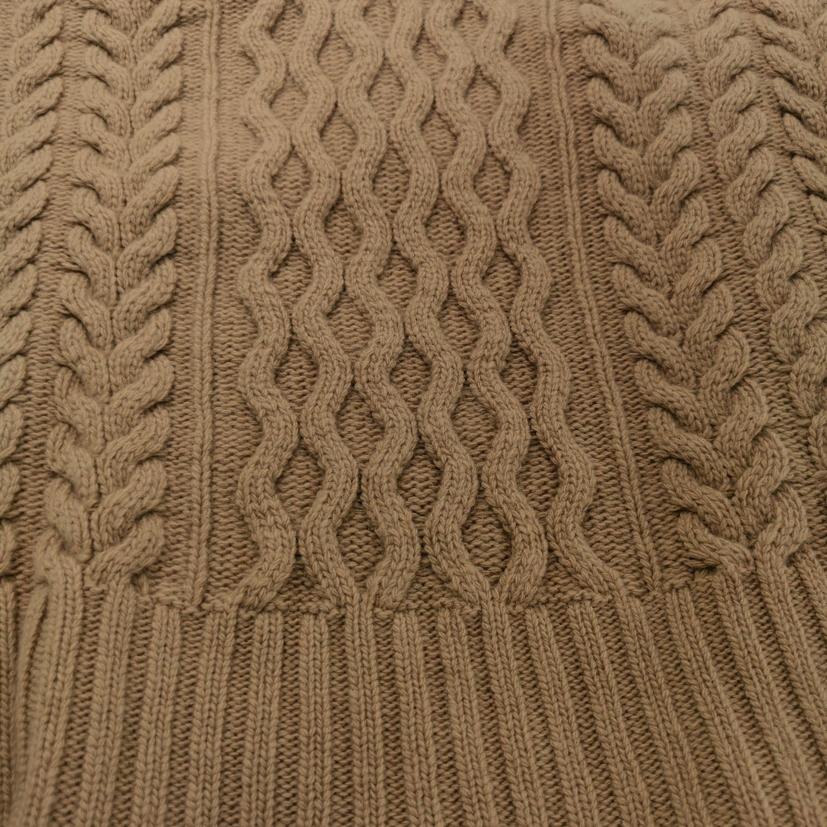 Weekend Max Mara Weekend Max Mara Wool V-Neck Sweater XS Size XS / US 0-2 / IT 36-38 - 6 Thumbnail