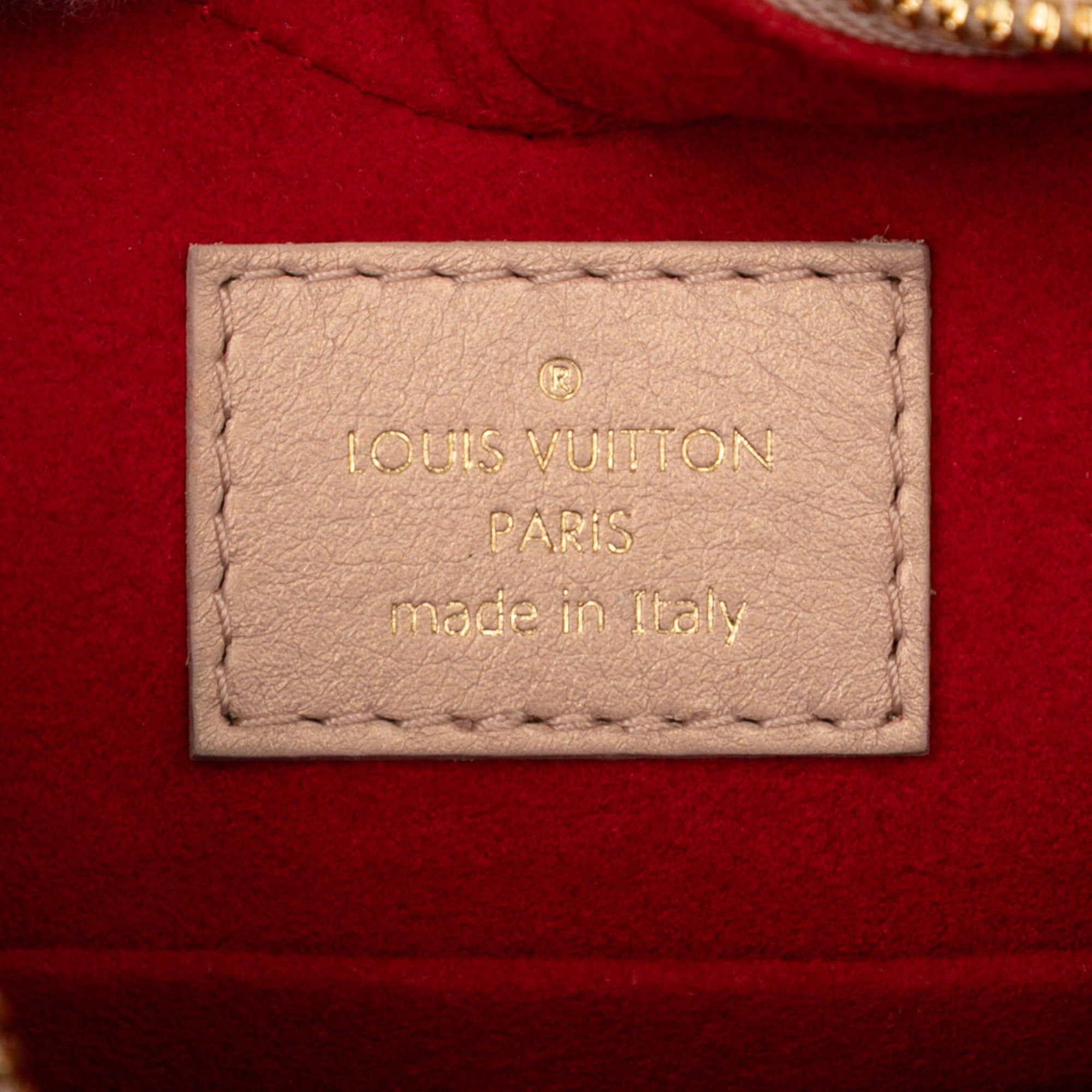 Louis Vuitton Monogram Embossed Lambskin Fall In Love Sac Coeur Size ONE SIZE - 5 Thumbnail