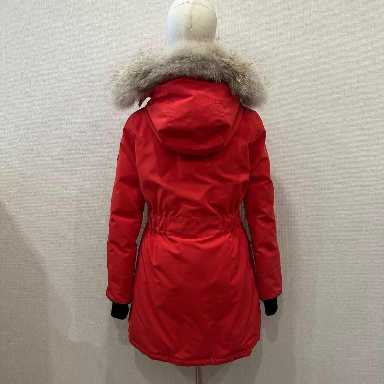 Canada Goose Canada Goose Red Mid-Length Parka Size XS / US 0-2 / IT 36-38 - 2 Thumbnail