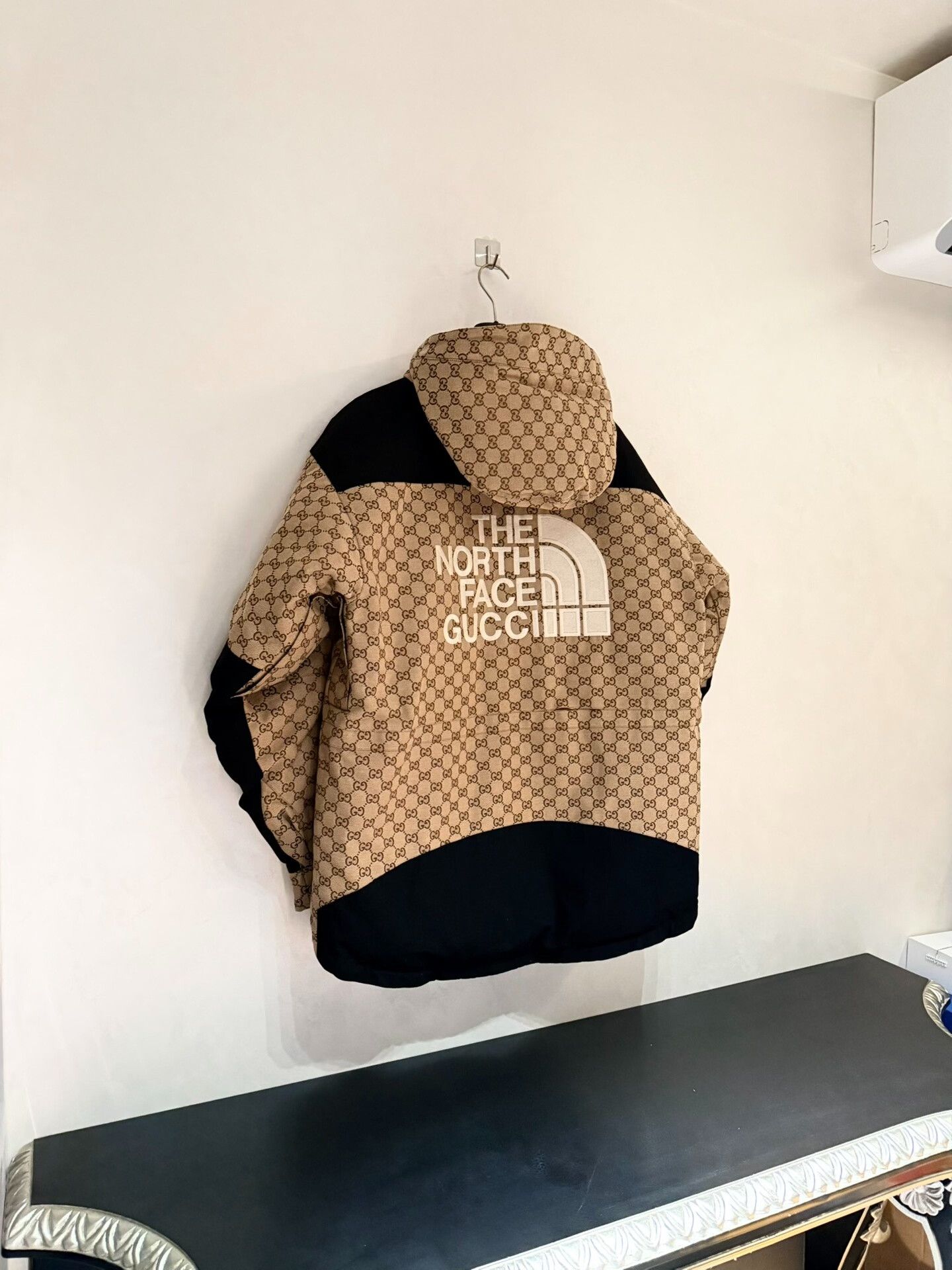 Gucci Gucci x The North Face 21FW Logo Hooded Jacket Size US M / EU 48-50 / 2 - 2 Thumbnail