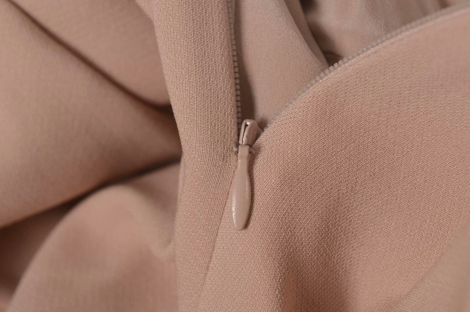 Dior Dior Beige Wool-Silk Dress Italy Size S / US 4 / IT 40 - 6 Thumbnail