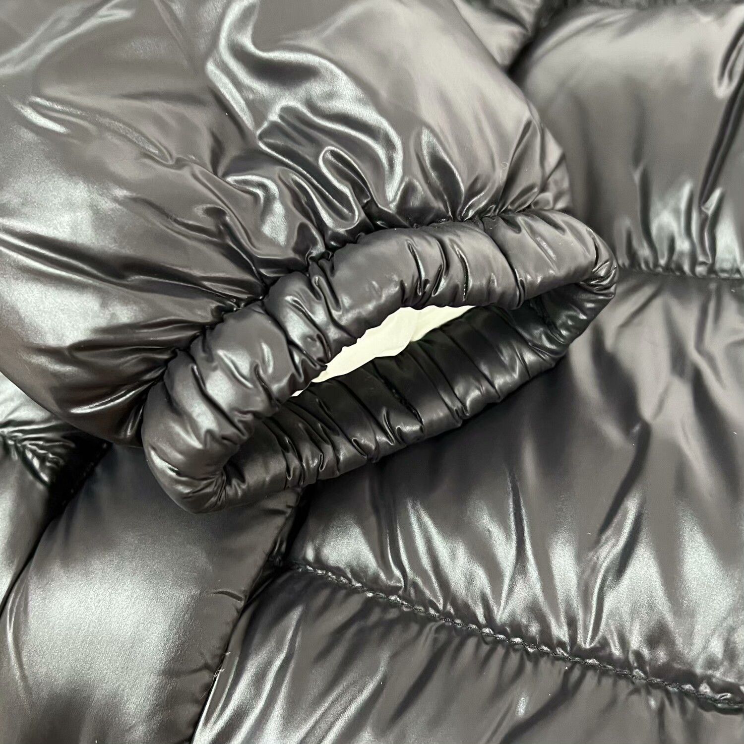 Prada Prada Black Down Jacket Size 42 Size US XS / EU 42 / 0 - 4 Thumbnail
