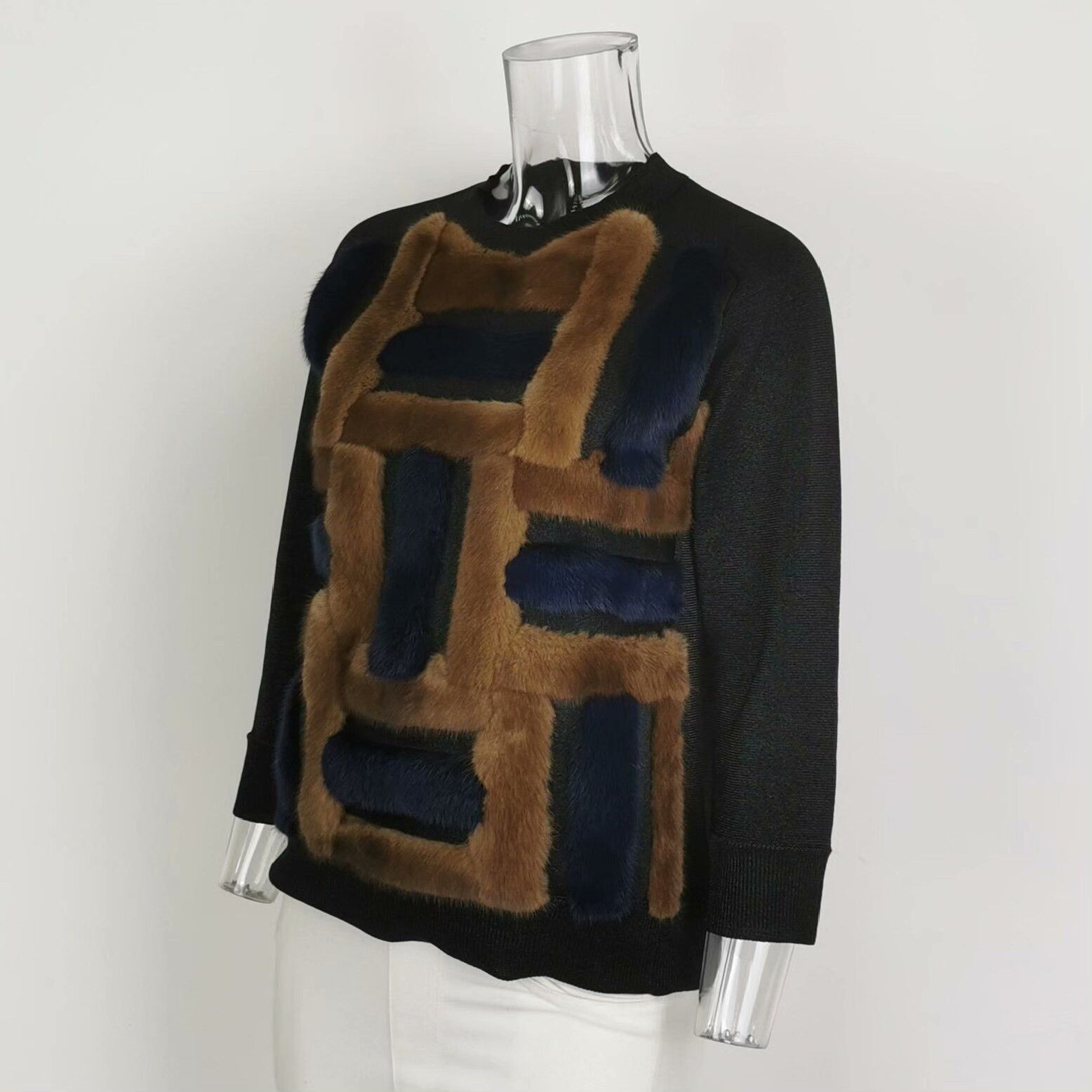 Louis Vuitton Louis Vuitton Colorblock Fur Sweatshirt S Size S / US 4 / IT 40 - 2 Thumbnail