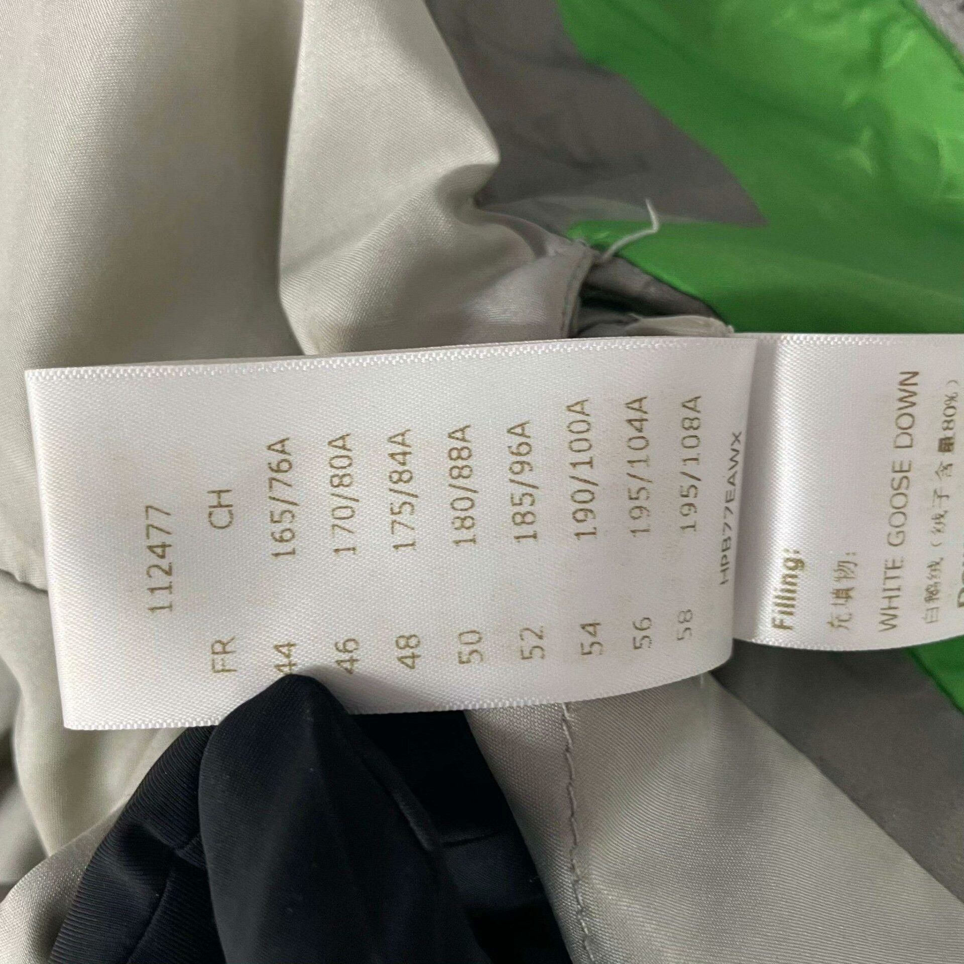 Louis Vuitton Louis Vuitton 23 Show Logo Print Hooded Down Jacket Size US M / EU 48-50 / 2 - 7 Thumbnail
