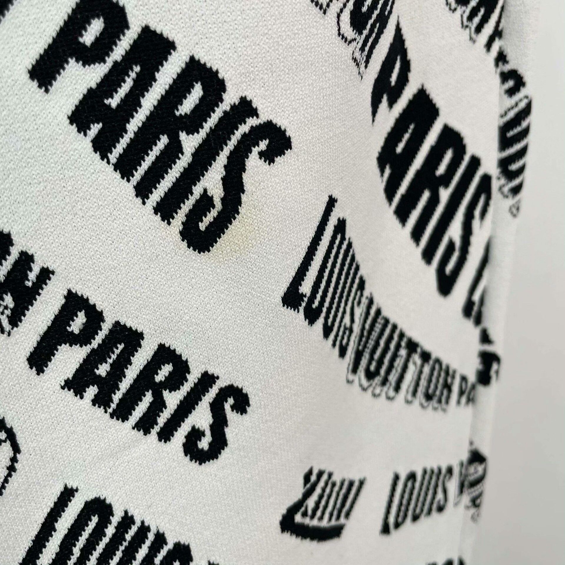 Louis Vuitton Louis Vuitton Men's Knit Sweatpants Size US 32 / EU 48 - 9 Thumbnail
