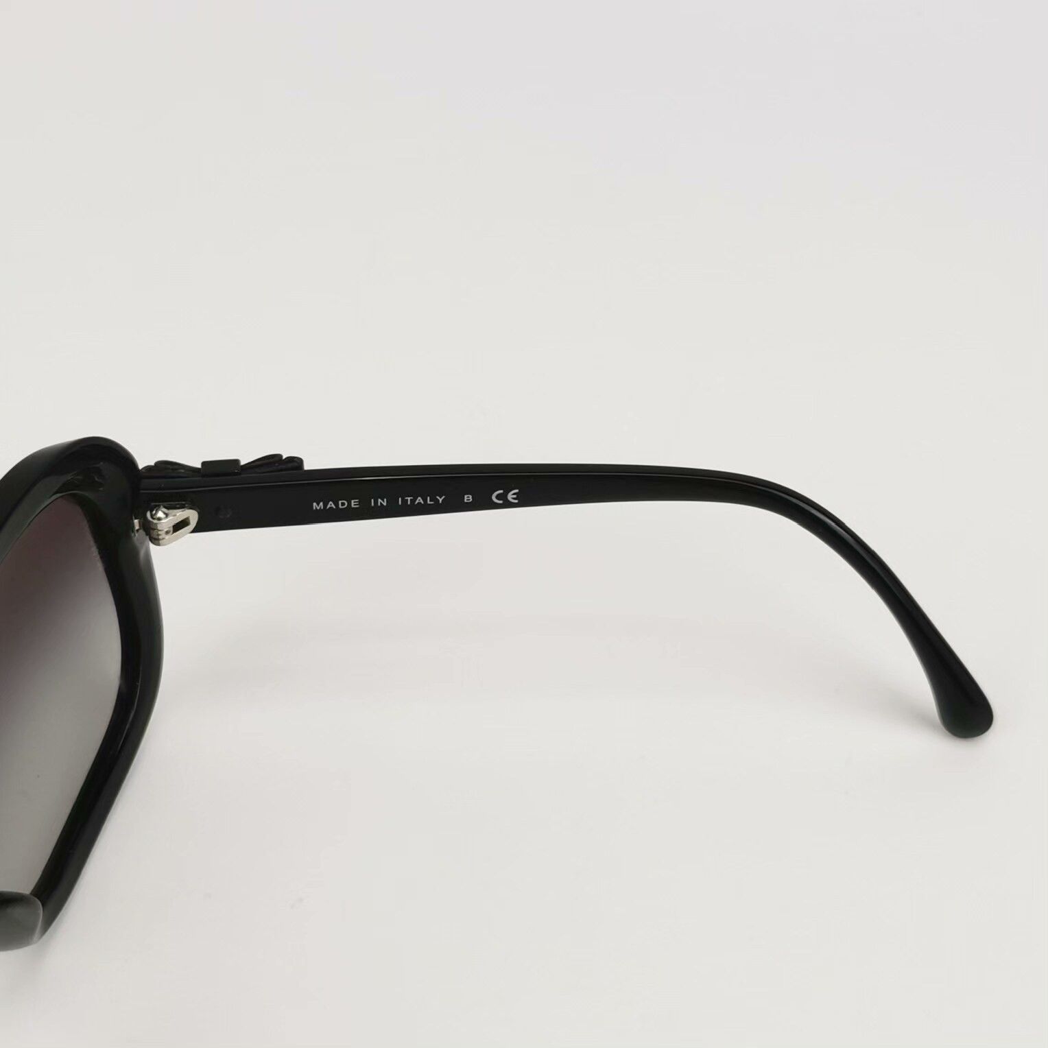 Chanel Chanel Bow Sunglasses Black Size ONE SIZE - 5 Thumbnail