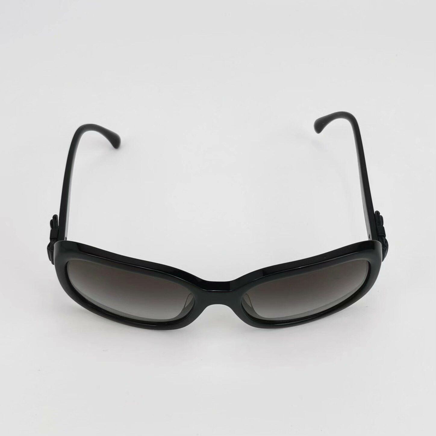Chanel Chanel Bow Sunglasses Black Size ONE SIZE - 2 Thumbnail
