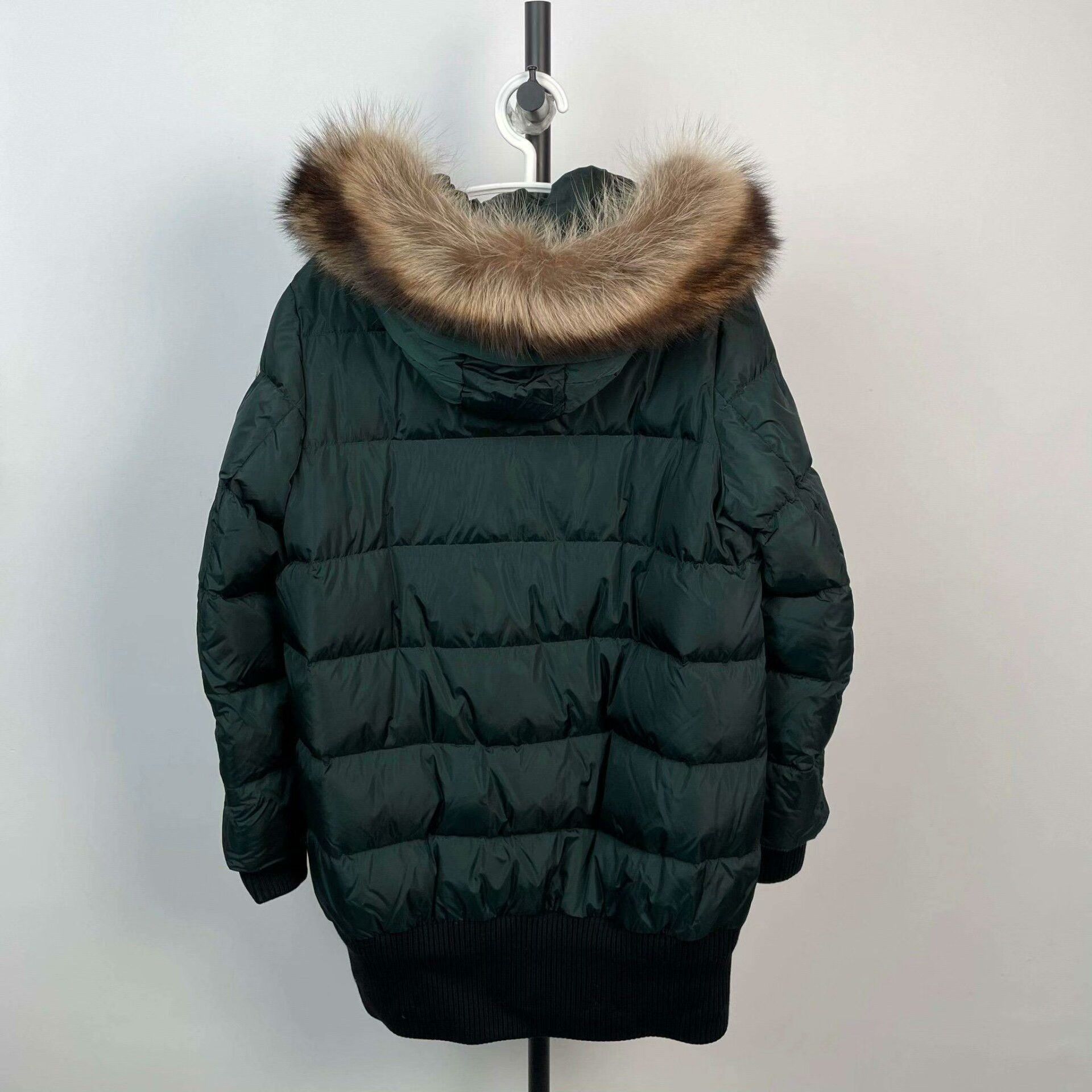 Moncler Moncler Size 2 Mid-Length Down Jacket Size M / US 6-8 / IT 42-44 - 2 Thumbnail
