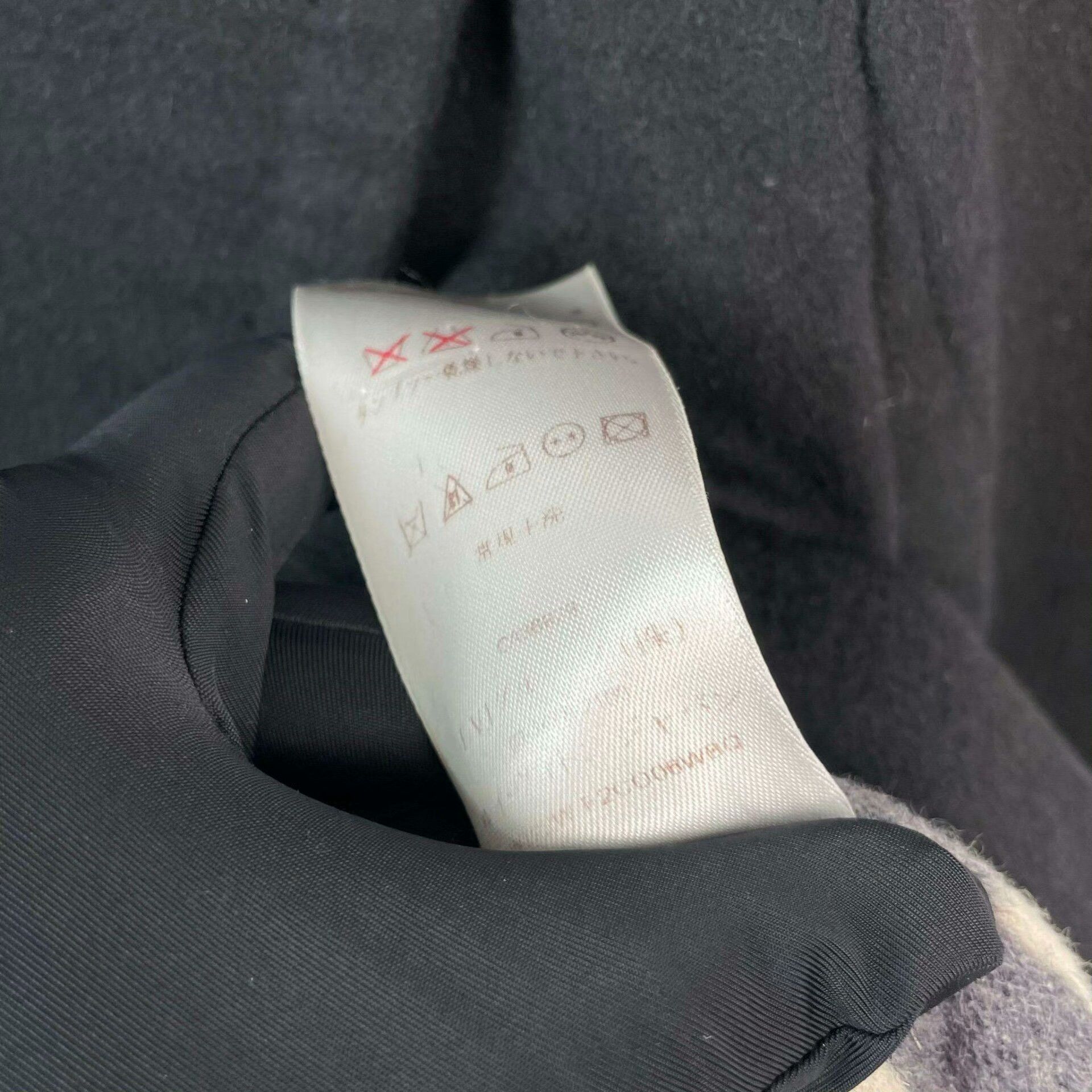 Louis Vuitton LV Cashmere Women's Coat Size 36 Size XS / US 0-2 / IT 36-38 - 8 Thumbnail