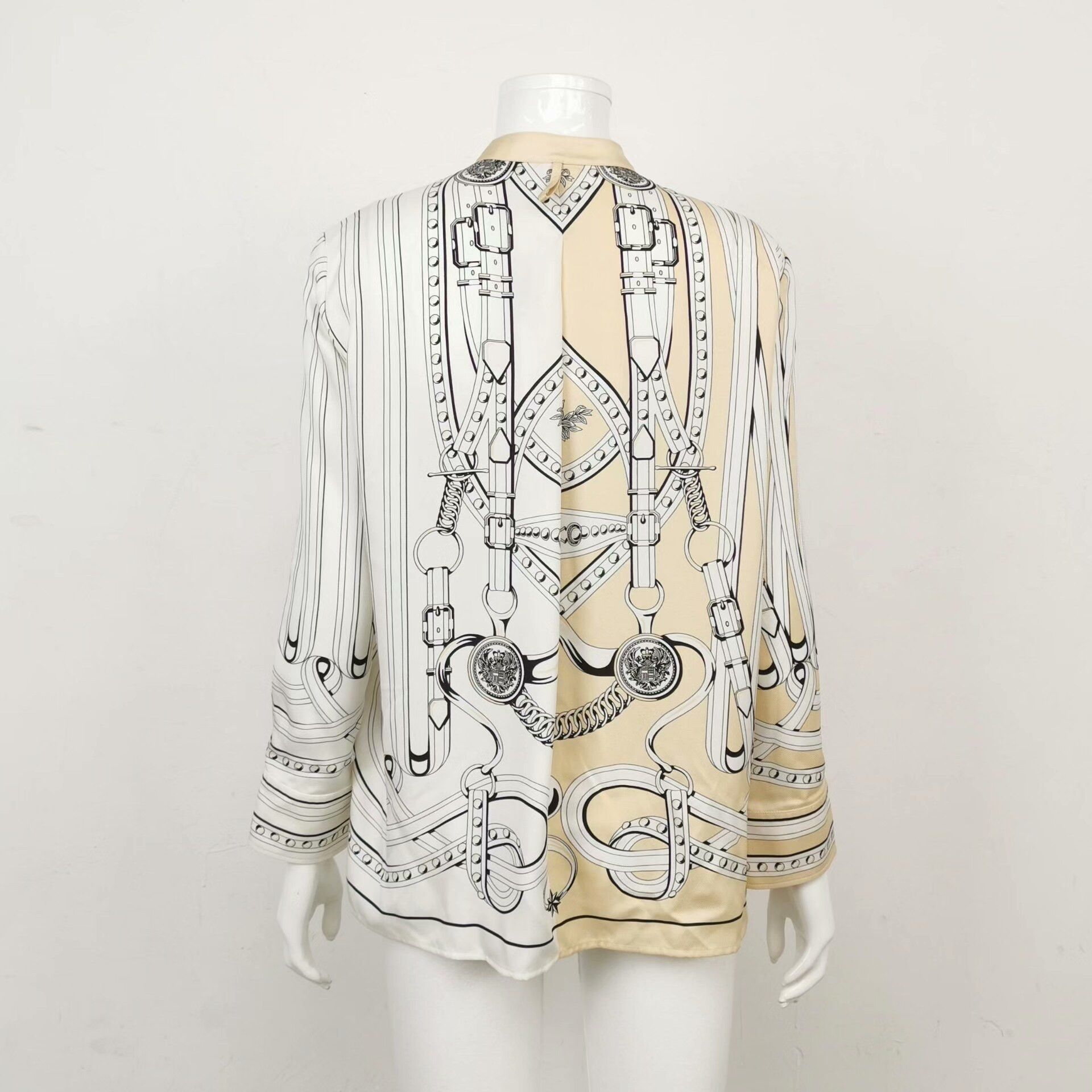 Hermes Hermes Yellow Silk Shirt Size 36 Size XS / US 0-2 / IT 36-38 - 2 Thumbnail