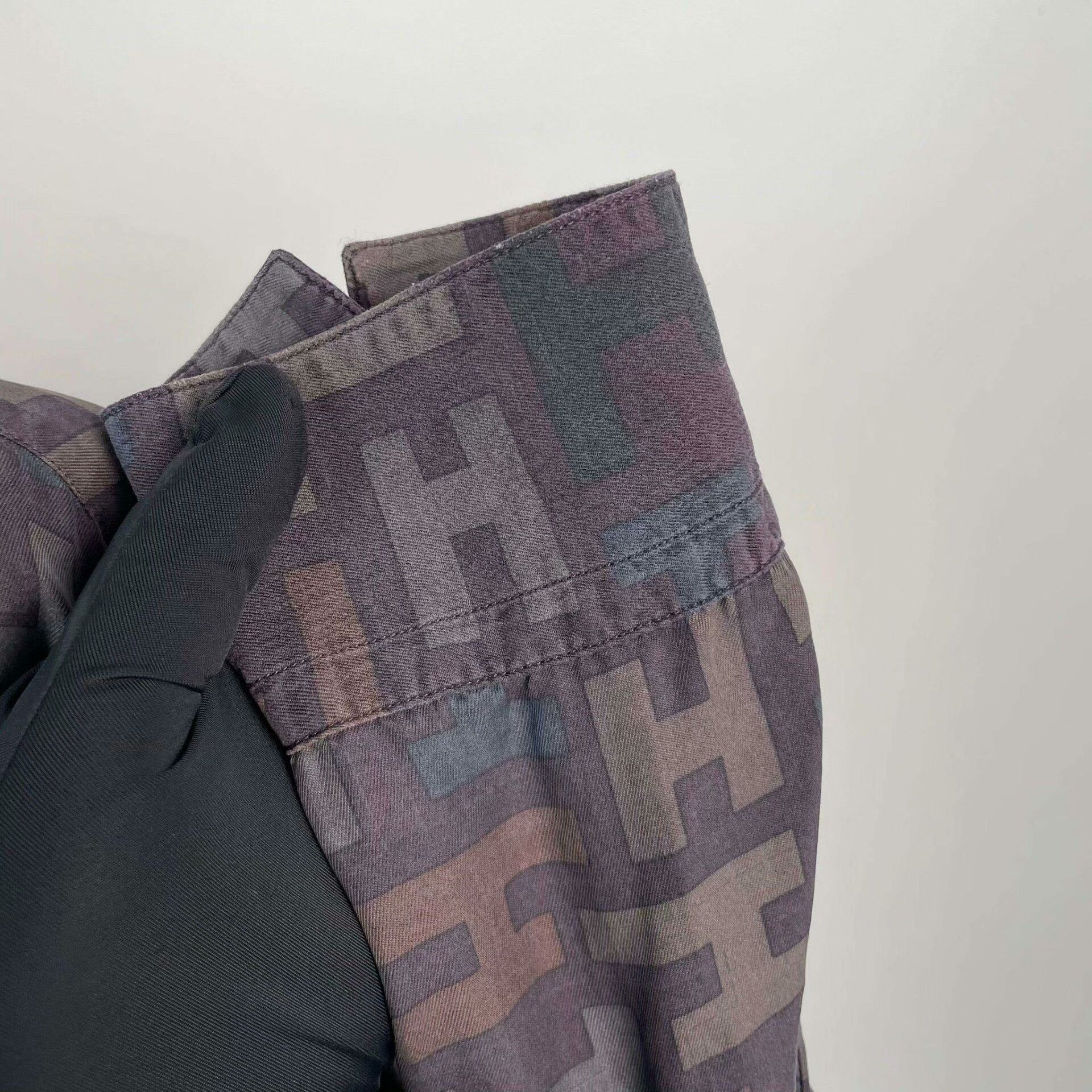 Hermes Hermès Brown Shirt Size 42 Size US XS / EU 42 / 0 - 8 Thumbnail