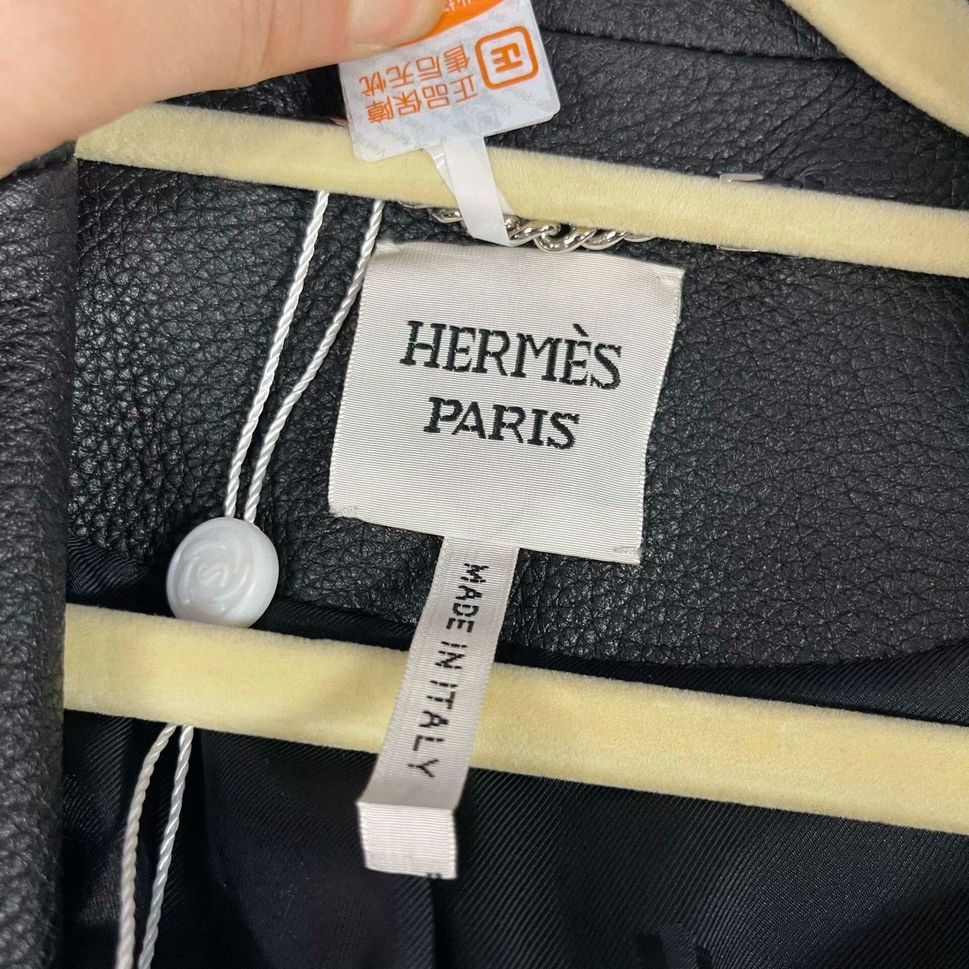 Hermes Hermes Black Cowhide Blazer Size XS / US 0-2 / IT 36-38 - 3 Thumbnail