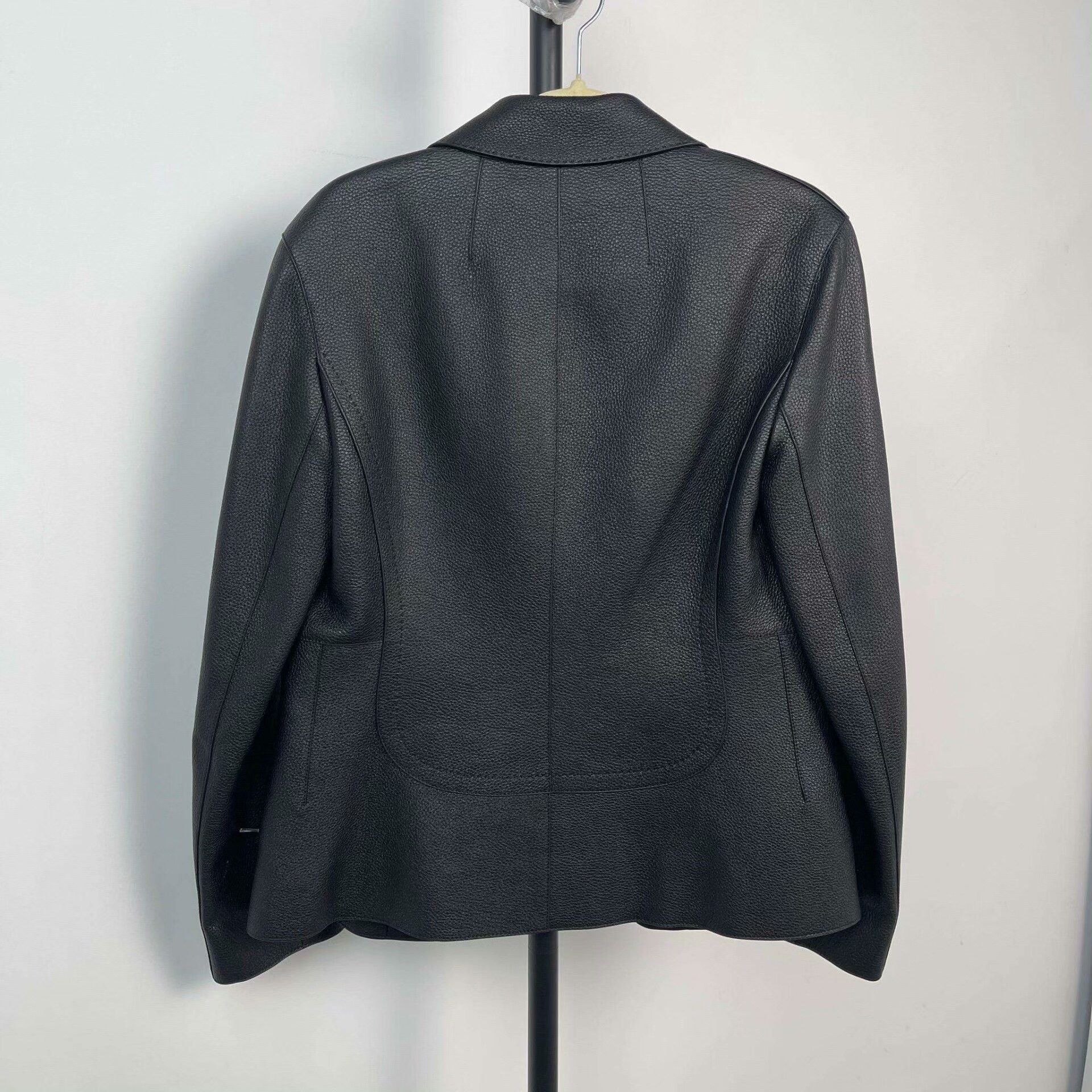 Hermes Hermes Black Cowhide Blazer Size XS / US 0-2 / IT 36-38 - 2 Thumbnail