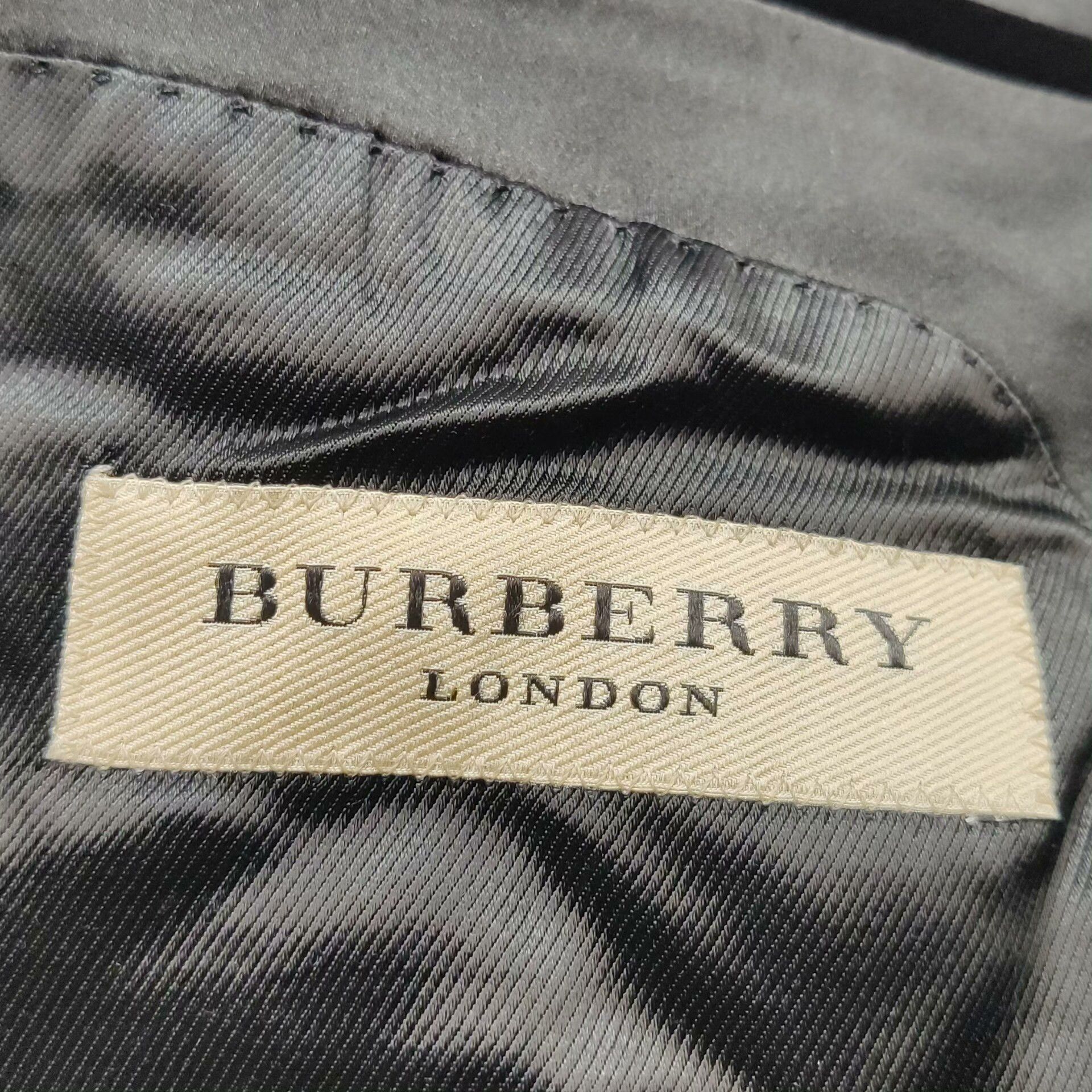 Burberry Burberry Men's Tailored Suit Size US S / EU 44-46 / 1 - 5 Thumbnail