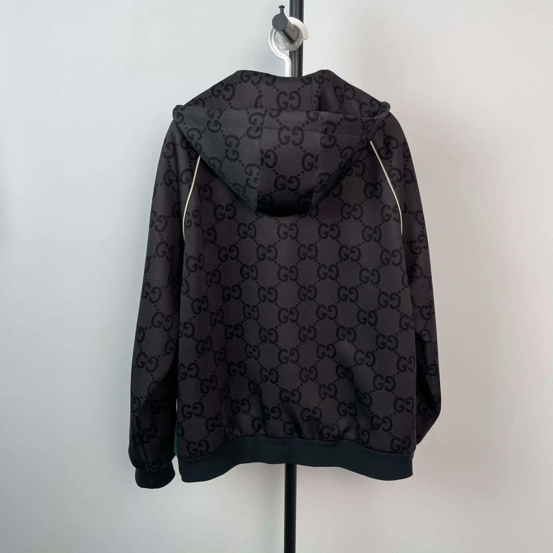 Gucci Gucci Logo Print Hooded Jacket M Size US M / EU 48-50 / 2 - 2 Thumbnail