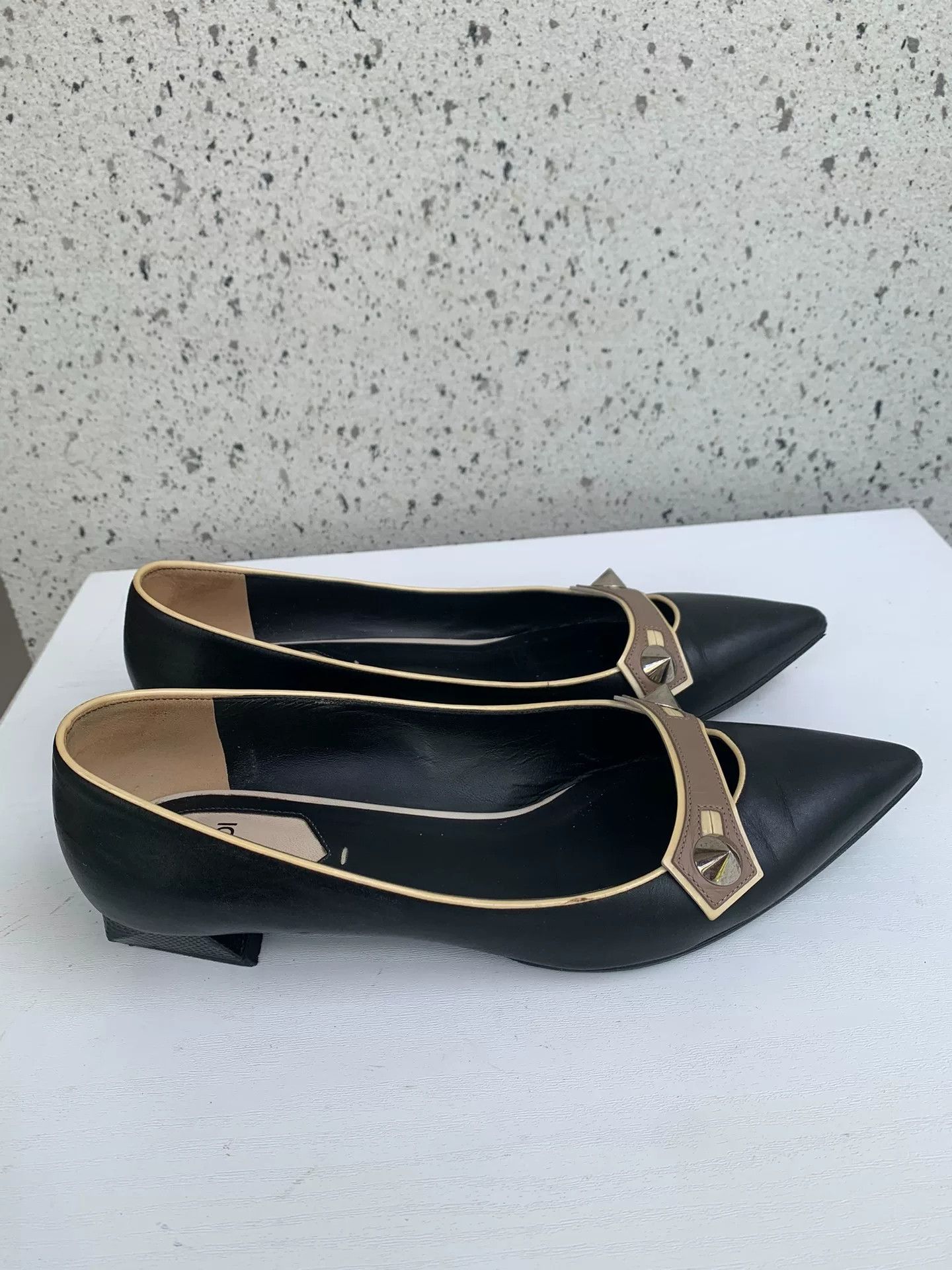 Fendi Fendi Black Pointed Toe Flat Shoes Size US 6 / IT 36 - 3 Thumbnail