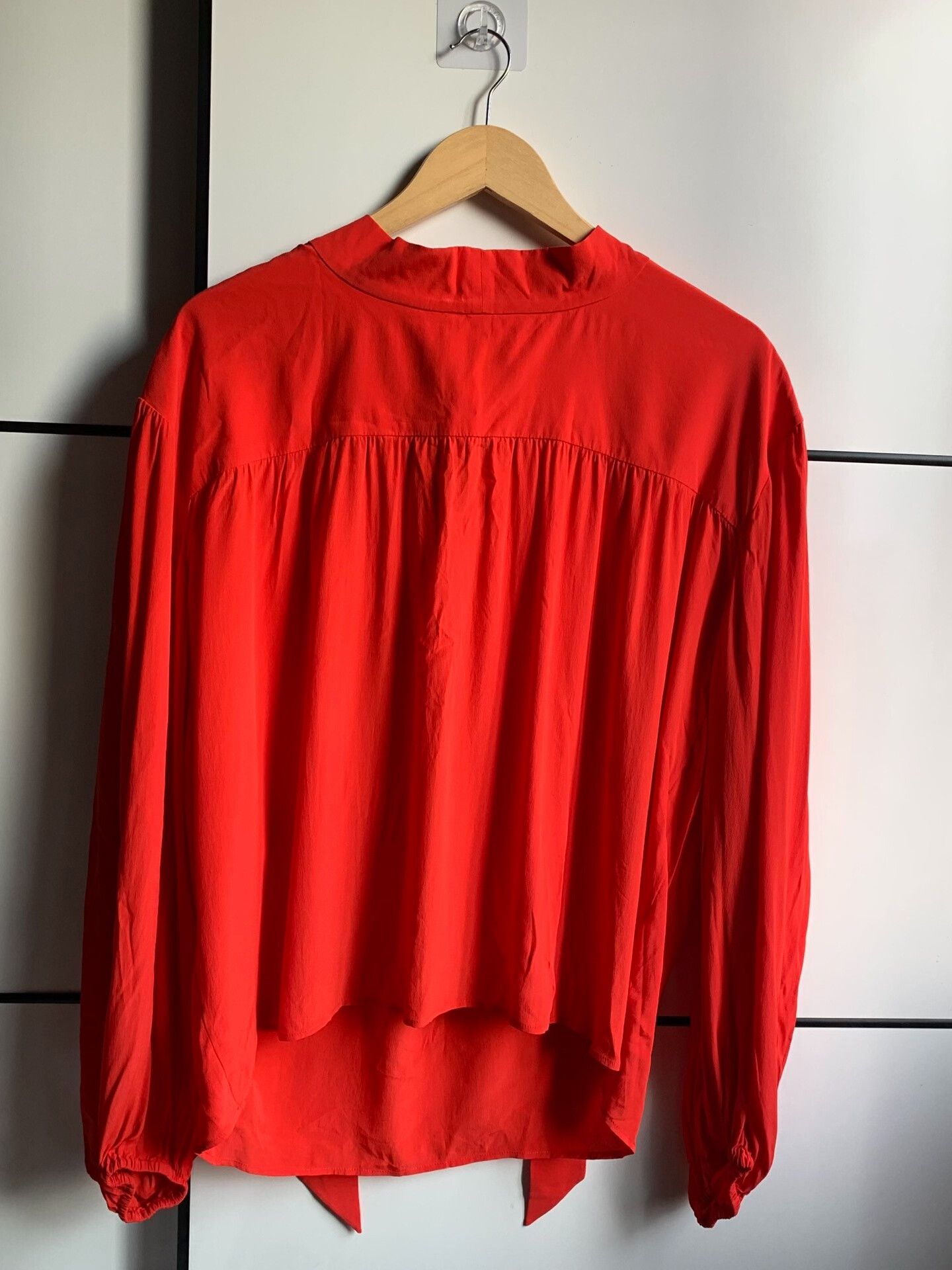 Balenciaga Balenciaga Red Tie-Front Shirt Size US S / EU 44-46 / 1 - 8 Thumbnail