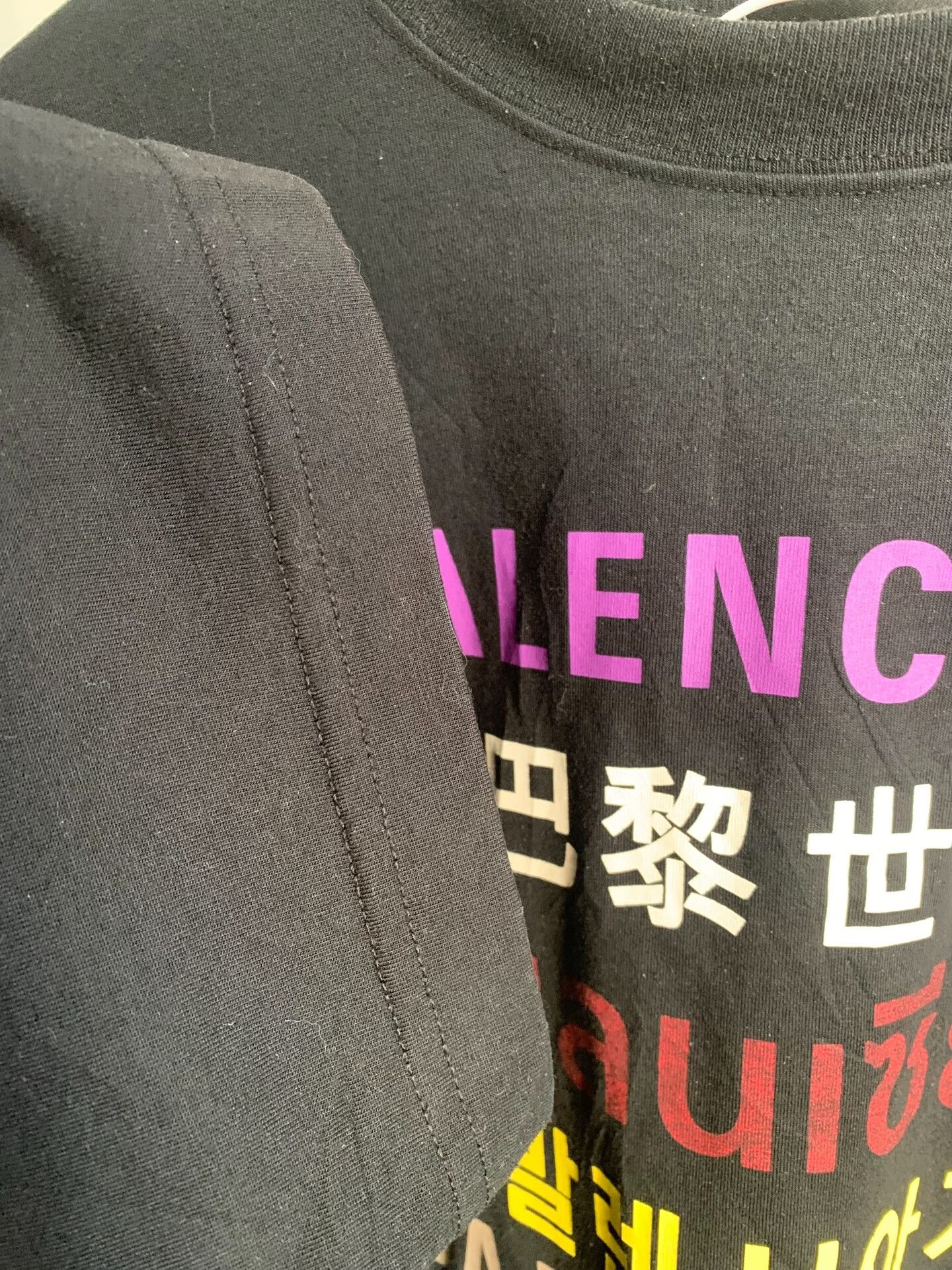 Balenciaga Balenciaga Seven Language Short Sleeve T-shirt Size US M / EU 48-50 / 2 - 6 Thumbnail