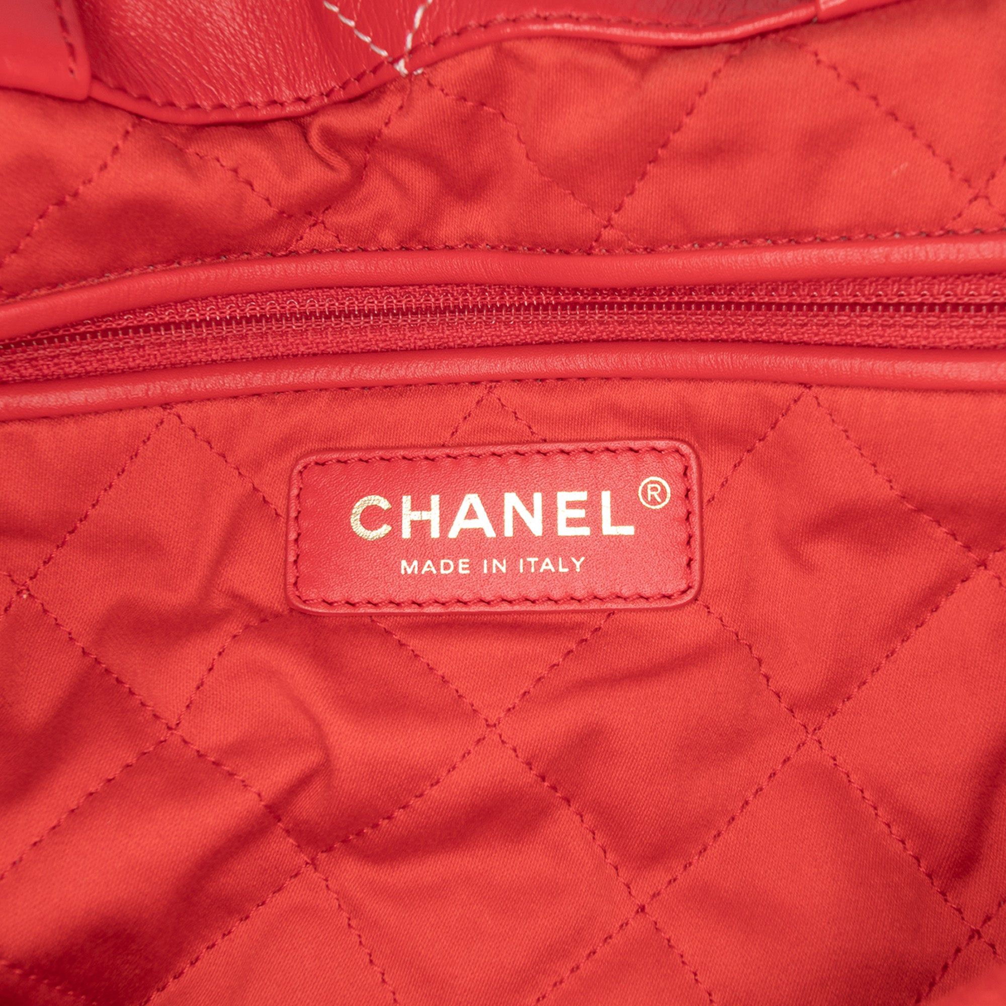 Chanel Large Shiny Quilted Calfskin 22 Backpack Size ONE SIZE - 5 Thumbnail
