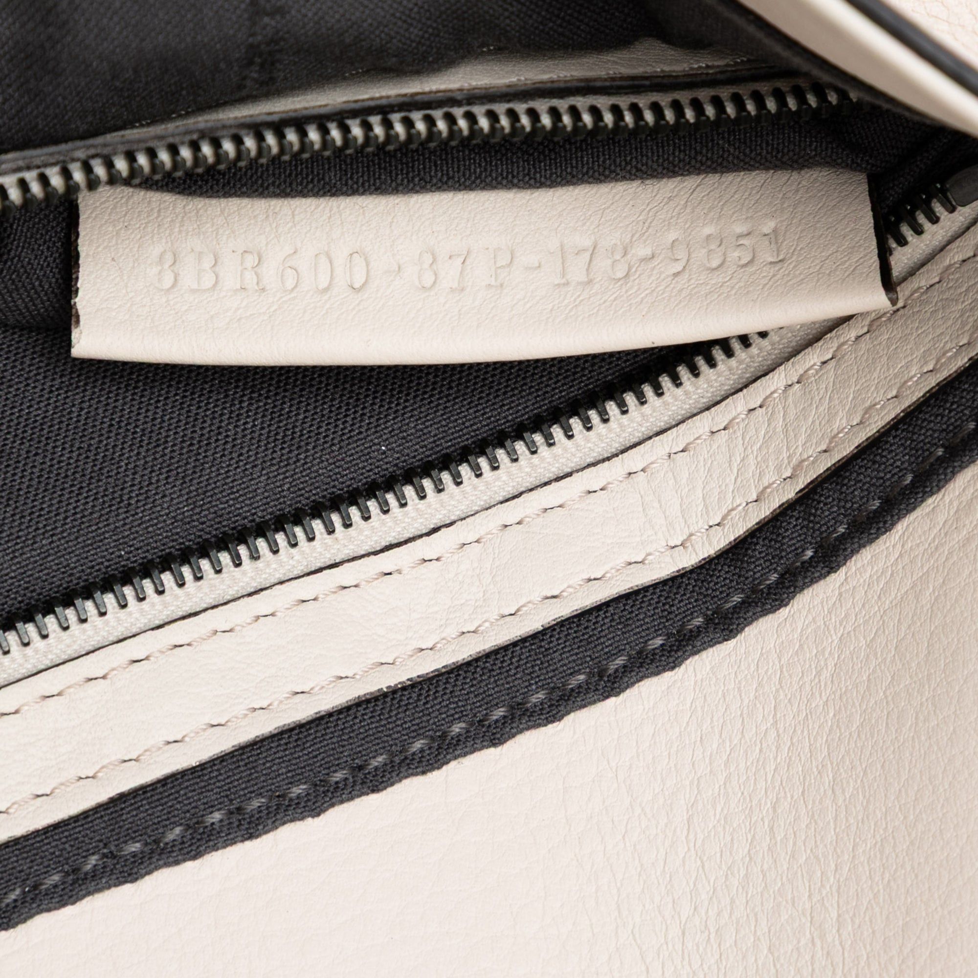 Fendi Whipstitch Leather Baguette Crossbody Size ONE SIZE - 6 Thumbnail