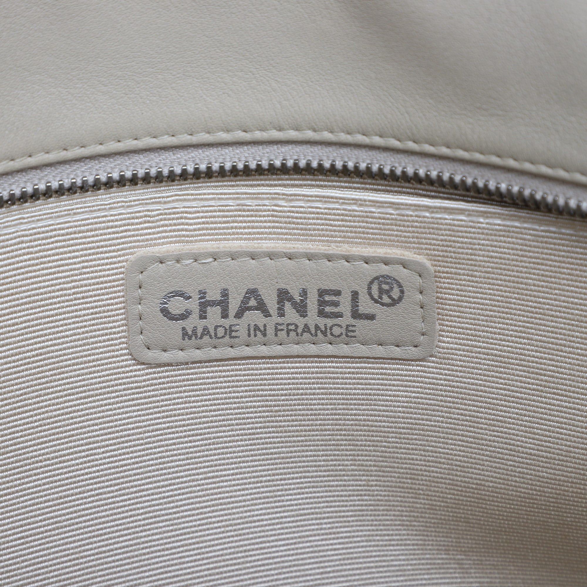 Chanel Lambskin Embossed CC Camellia Tote Size ONE SIZE - 5 Thumbnail