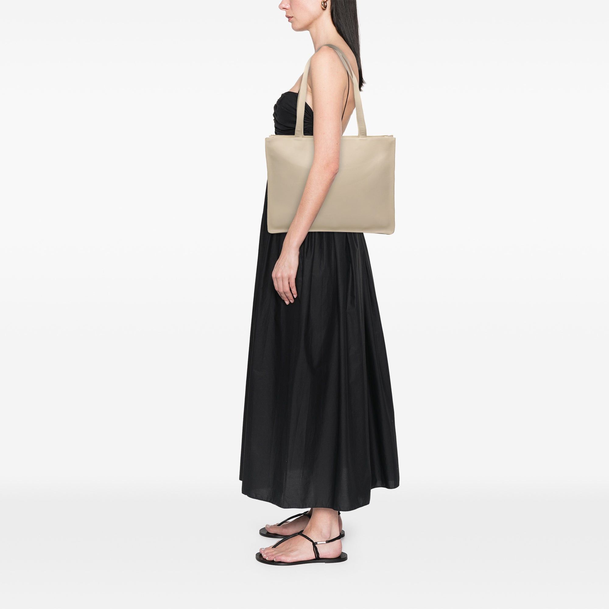 Chanel Lambskin Embossed CC Camellia Tote Size ONE SIZE - 7 Thumbnail