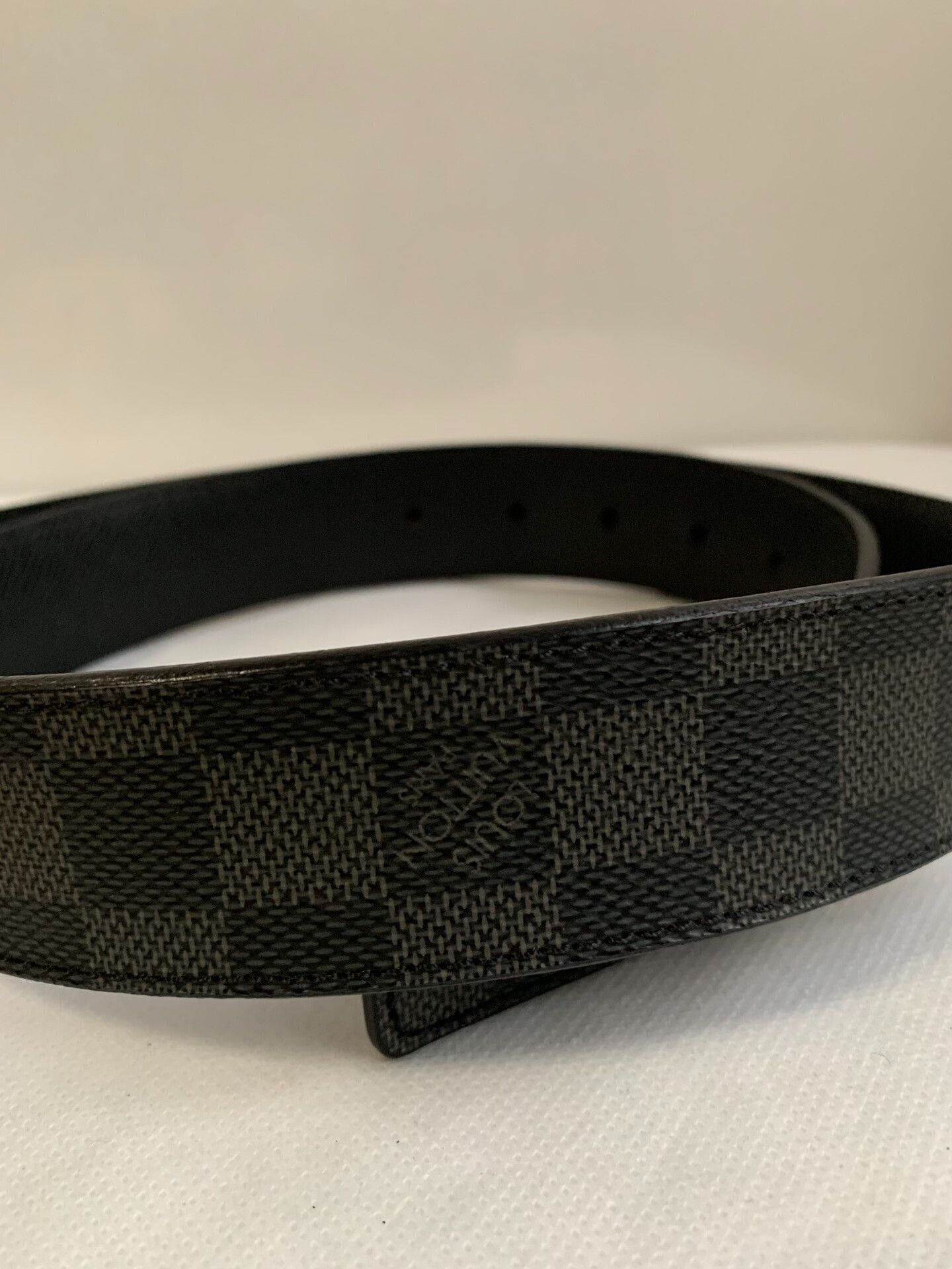 Louis Vuitton LV Checkerboard Men's Belt Size ONE SIZE - 7 Thumbnail