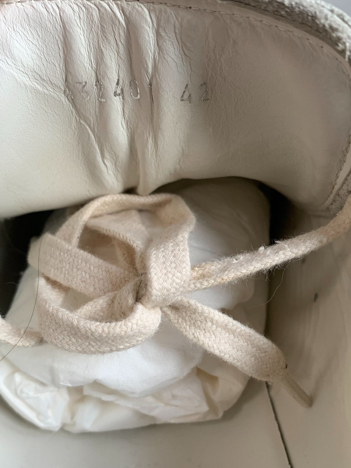 Alexander McQueen Alexander McQueen White Sneakers Size 42 Size US 9 / EU 42 - 6 Thumbnail