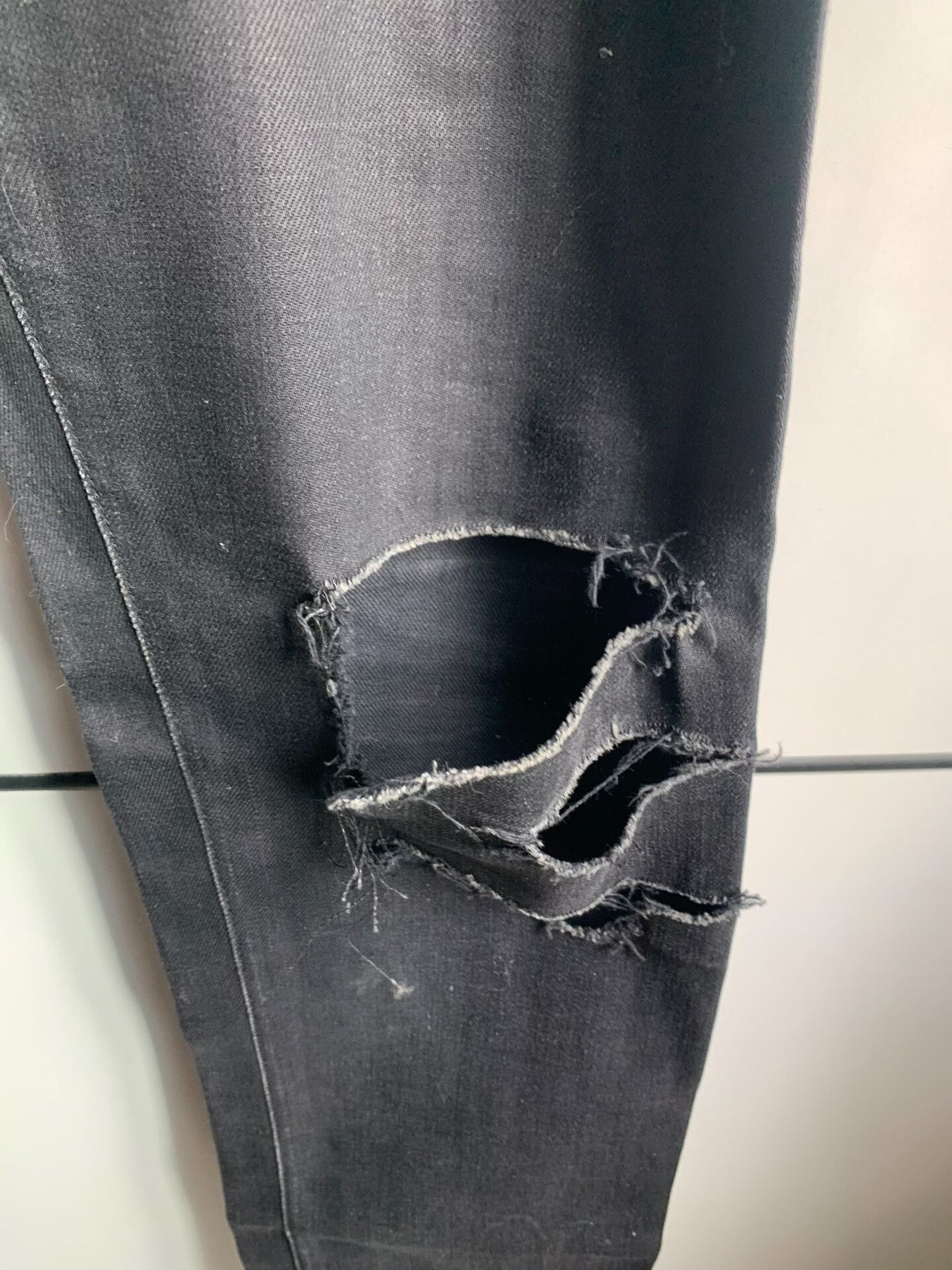 Saint Laurent Paris Saint Laurent Black Distressed Jeans Size US 32 / EU 48 - 6 Thumbnail