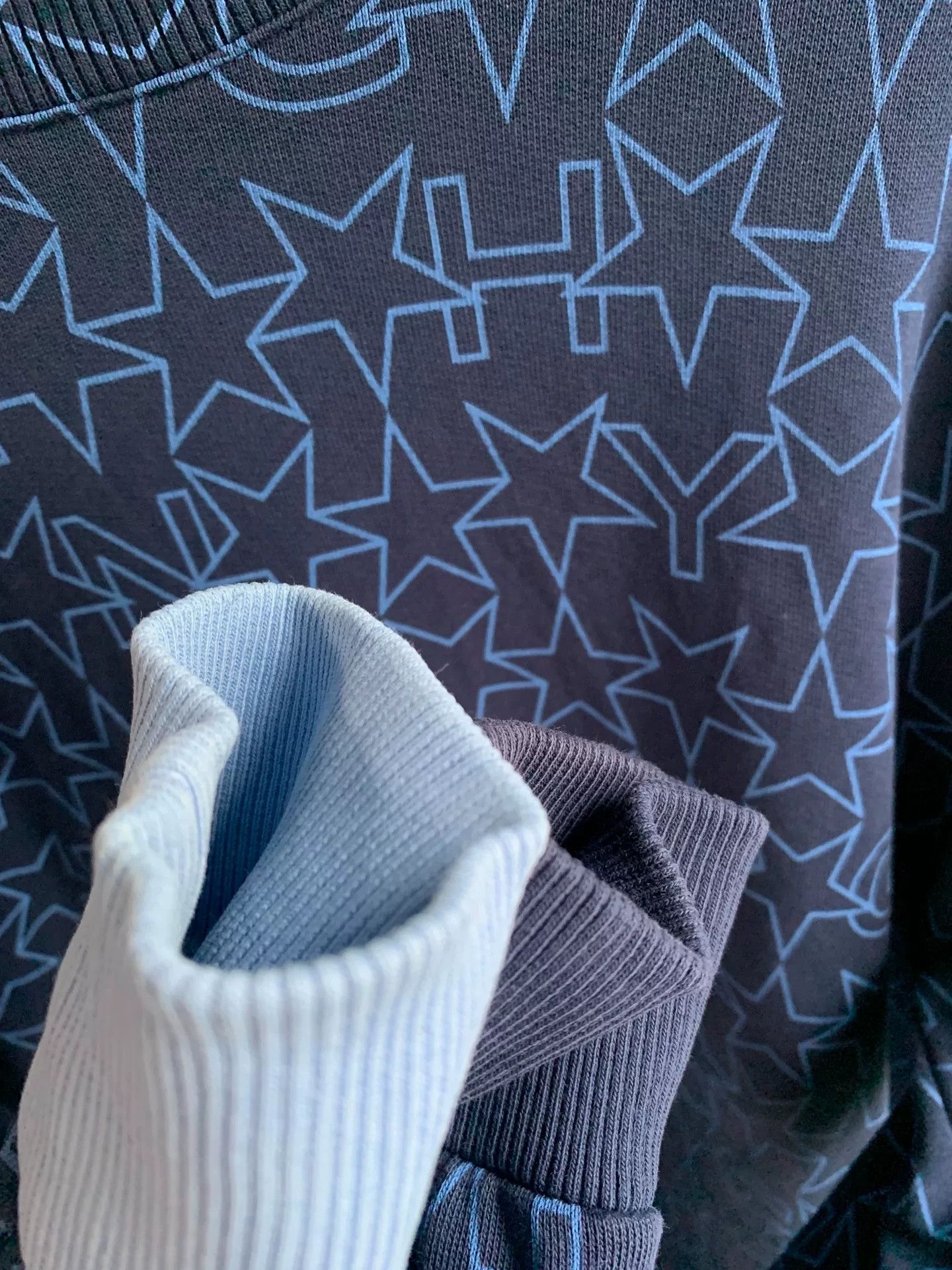 Givenchy Givenchy Blue Star Print Longsleeve Size US S / EU 44-46 / 1 - 6 Thumbnail