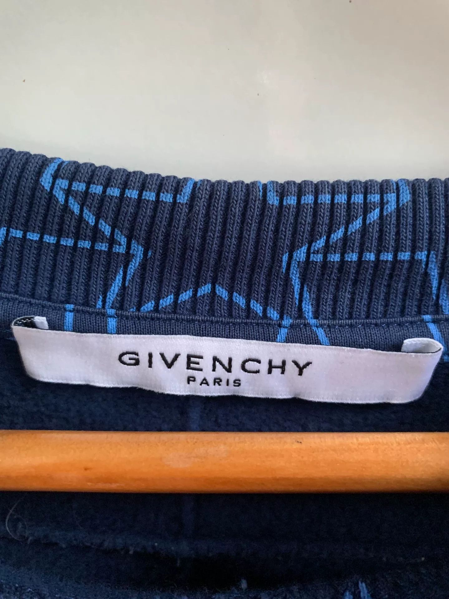 Givenchy Givenchy Blue Star Print Longsleeve Size US S / EU 44-46 / 1 - 3 Thumbnail