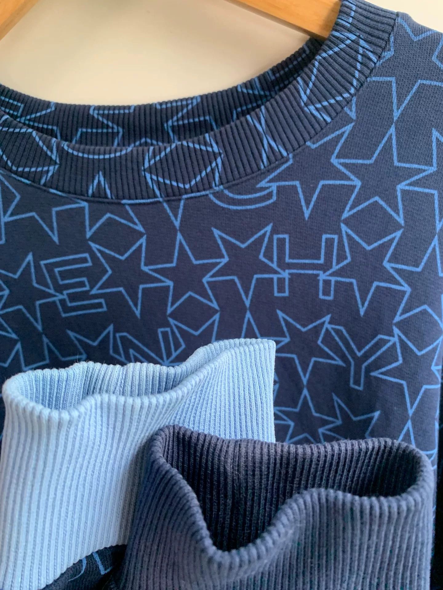 Givenchy Givenchy Blue Star Print Longsleeve Size US S / EU 44-46 / 1 - 5 Thumbnail