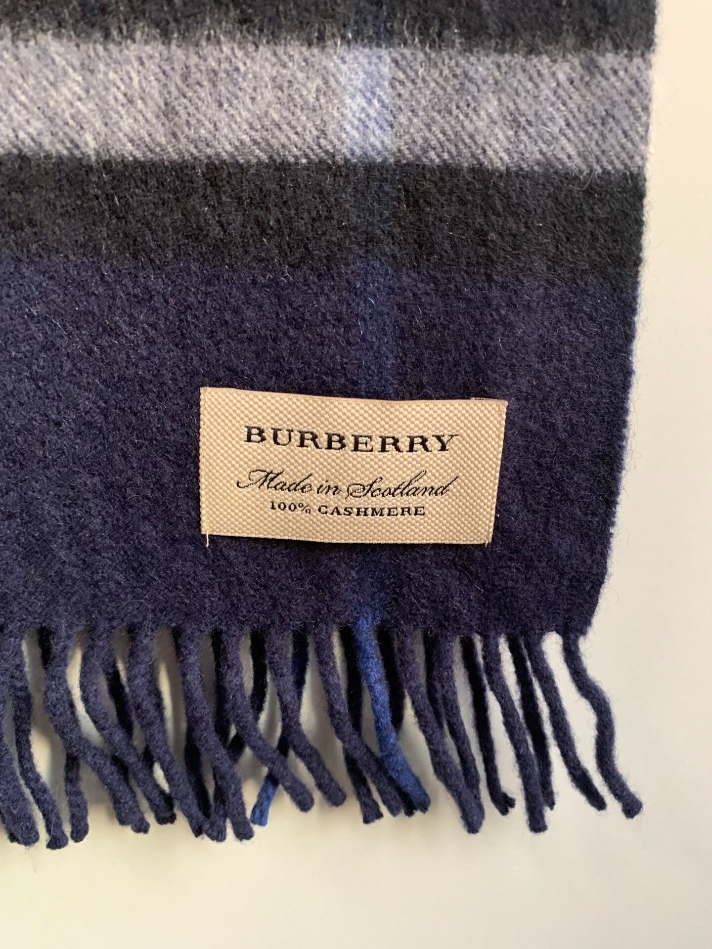 Burberry Burberry Classic Check Cashmere Scarf Size ONE SIZE - 4 Thumbnail