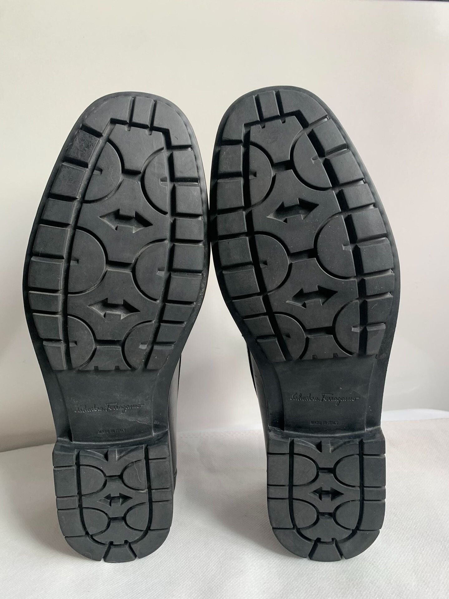 Salvatore Ferragamo Ferragamo Men's Loafer Size US 9 / EU 42 - 9 Thumbnail