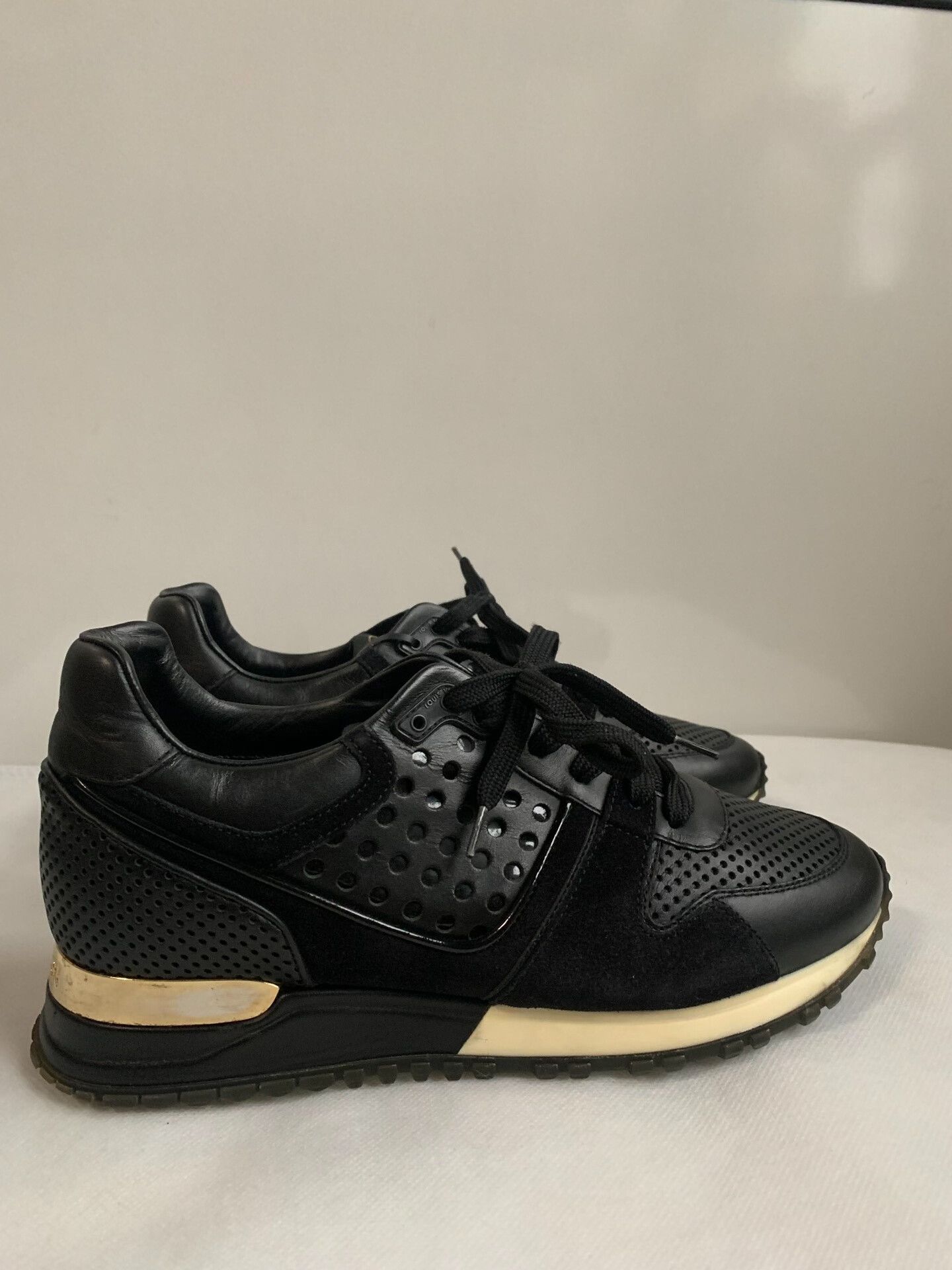 Louis Vuitton Louis Vuitton Women's Sneakers Size 36 Size US 5 / IT 35 - 4 Thumbnail