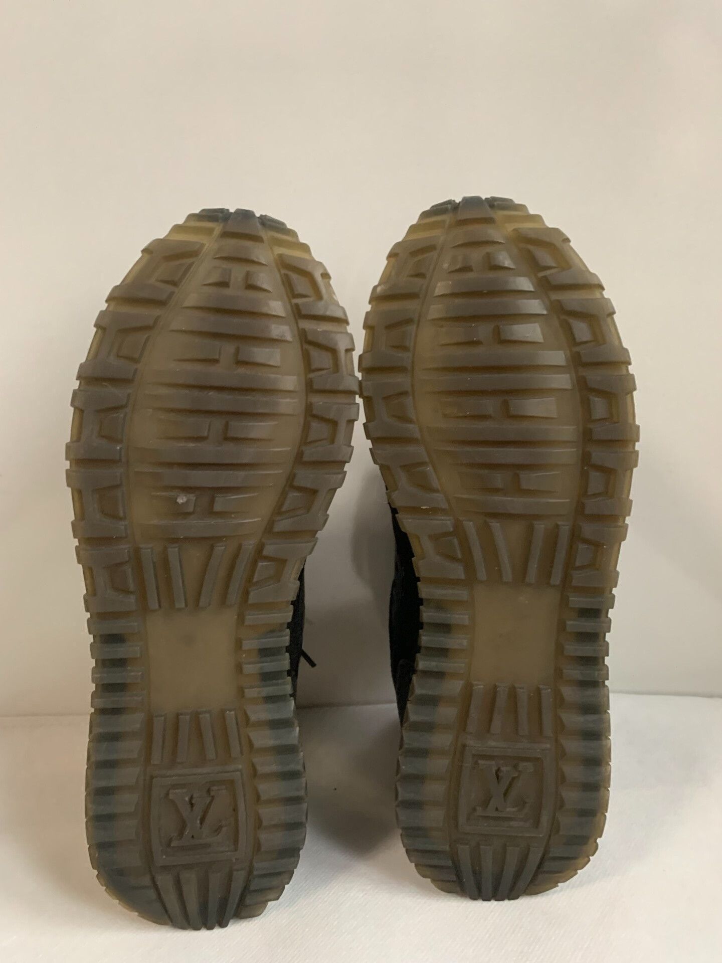 Louis Vuitton Louis Vuitton Women's Sneakers Size 36 Size US 5 / IT 35 - 8 Thumbnail