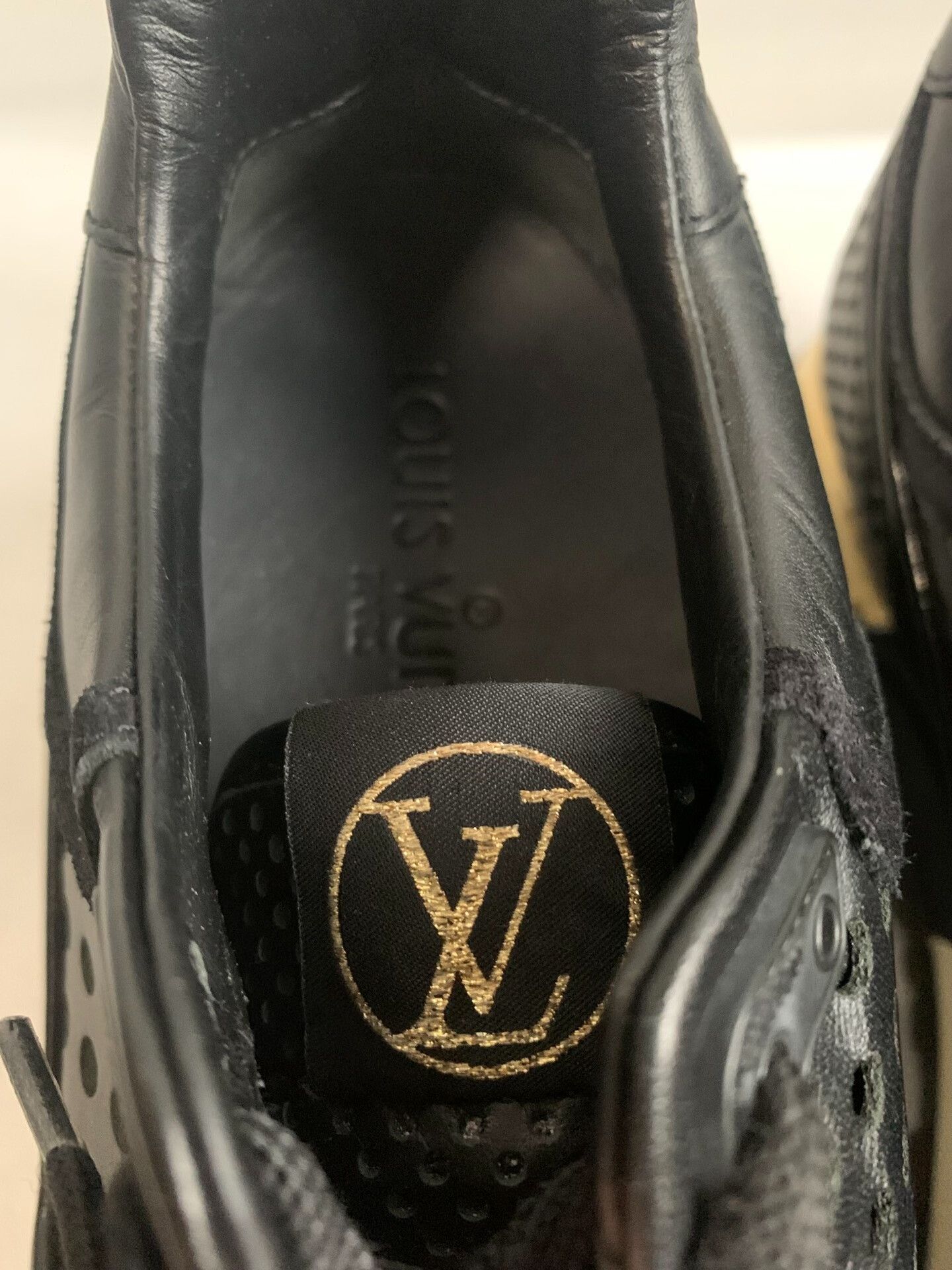Louis Vuitton Louis Vuitton Women's Sneakers Size 36 Size US 5 / IT 35 - 3 Thumbnail