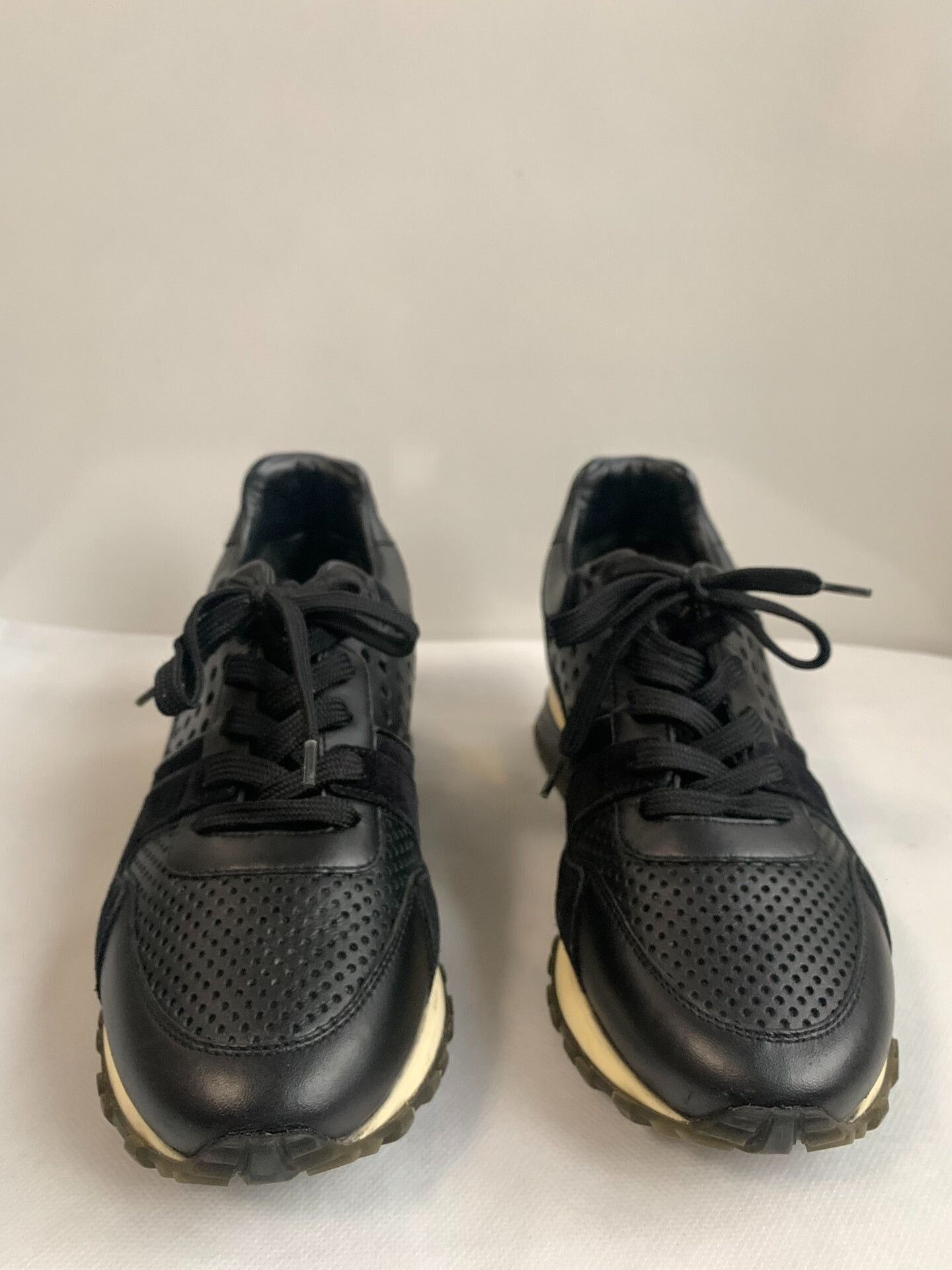 Louis Vuitton Louis Vuitton Women's Sneakers Size 36 Size US 5 / IT 35 - 2 Thumbnail