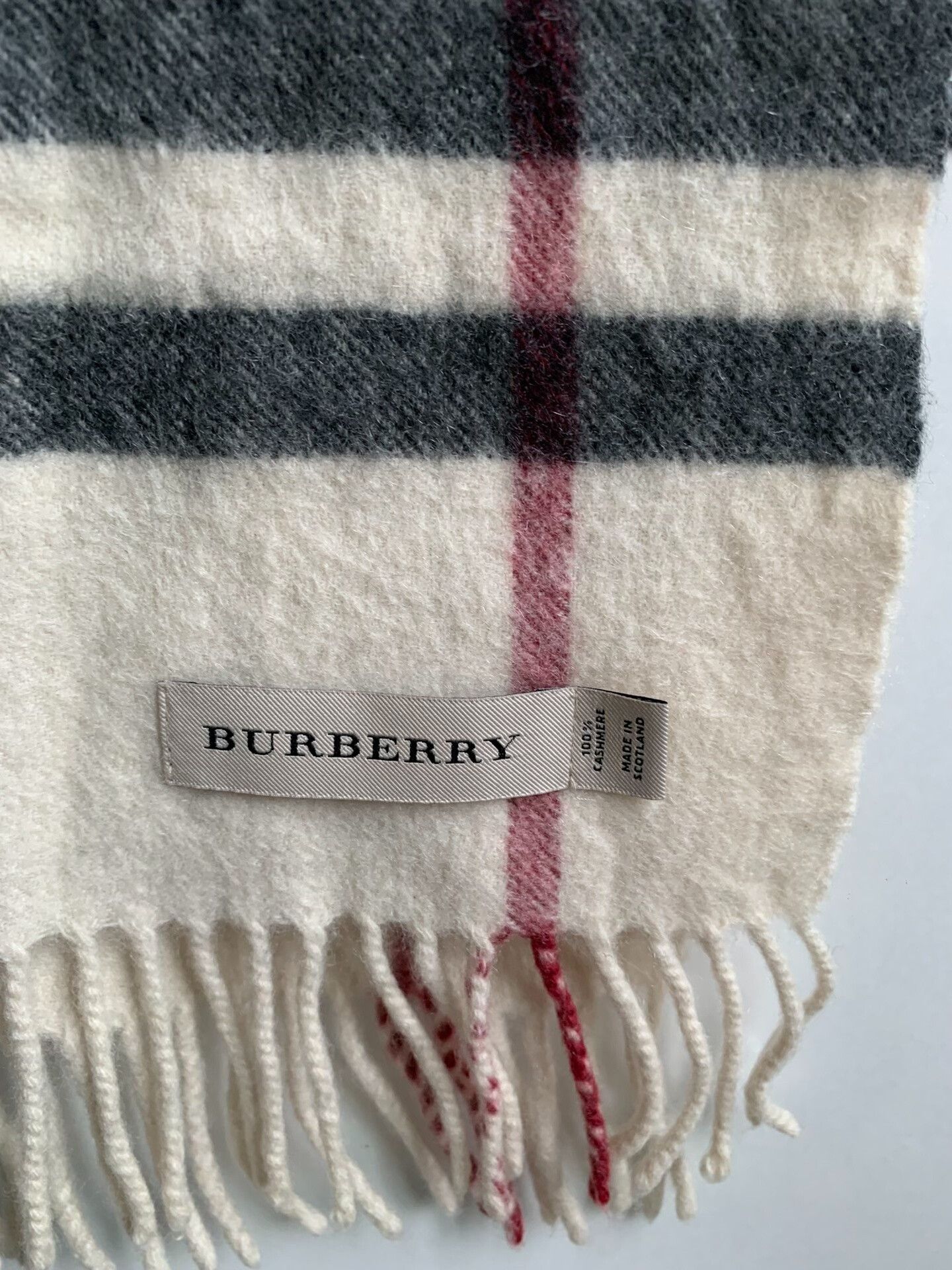 Burberry Burberry Classic Check Scarf Size ONE SIZE - 4 Thumbnail