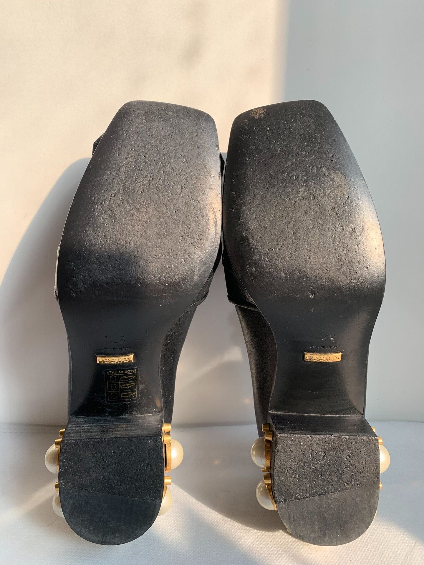 Gucci Gucci Black Pearl Leather Shoes 37.5 Size US 6.5 / IT 36.5 - 8 Thumbnail