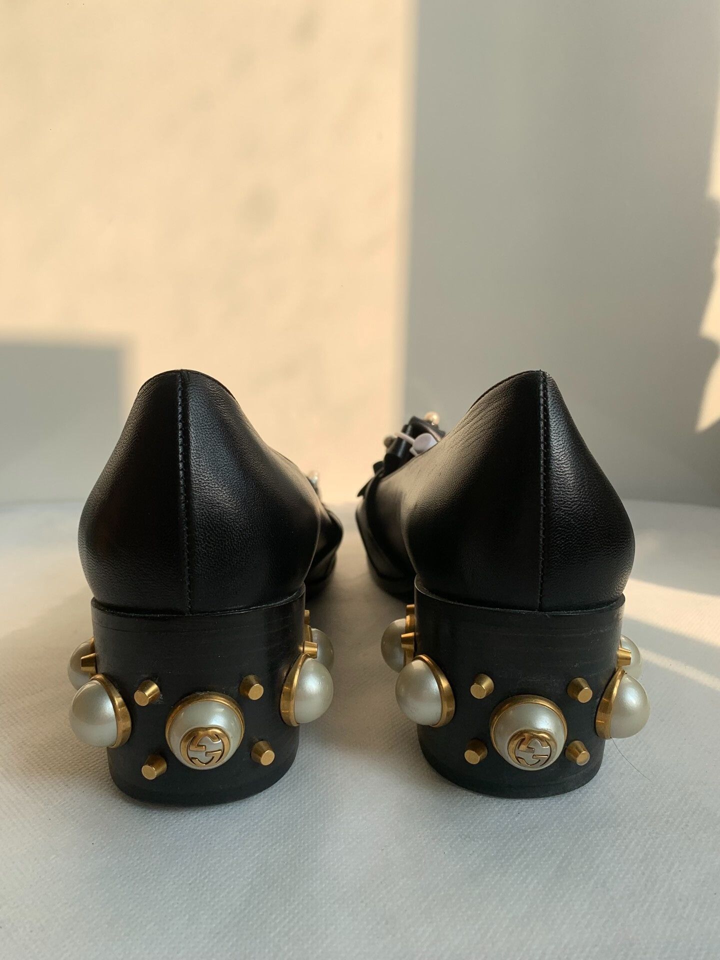 Gucci Gucci Black Pearl Leather Shoes 37.5 Size US 6.5 / IT 36.5 - 5 Thumbnail