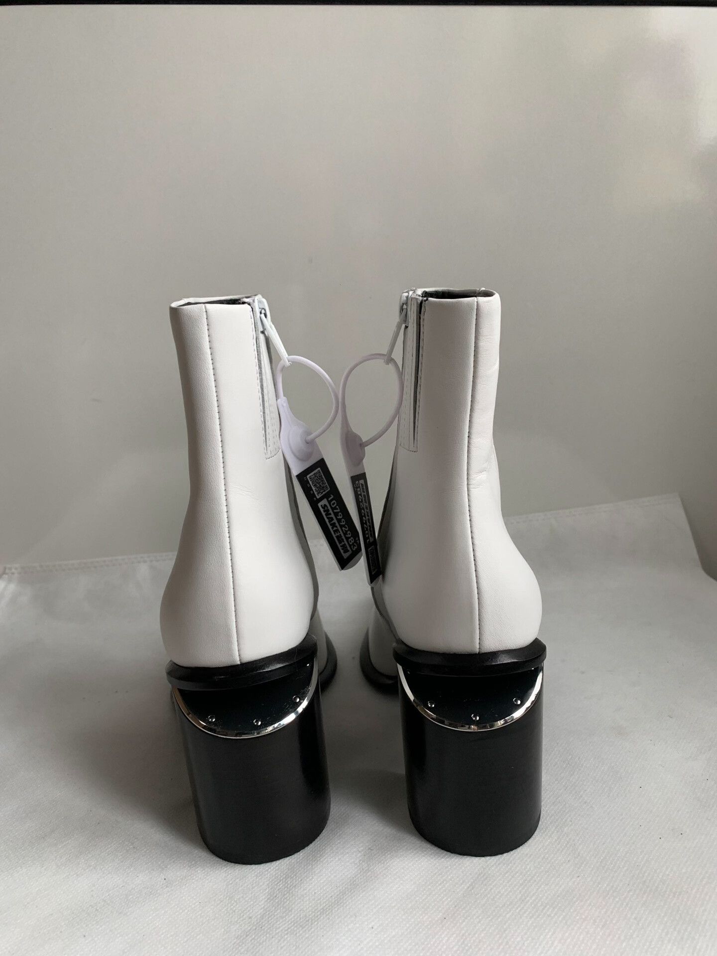 Alexander Wang Alexander Wang White Leather Sock Boots Size US 6 / IT 36 - 3 Thumbnail