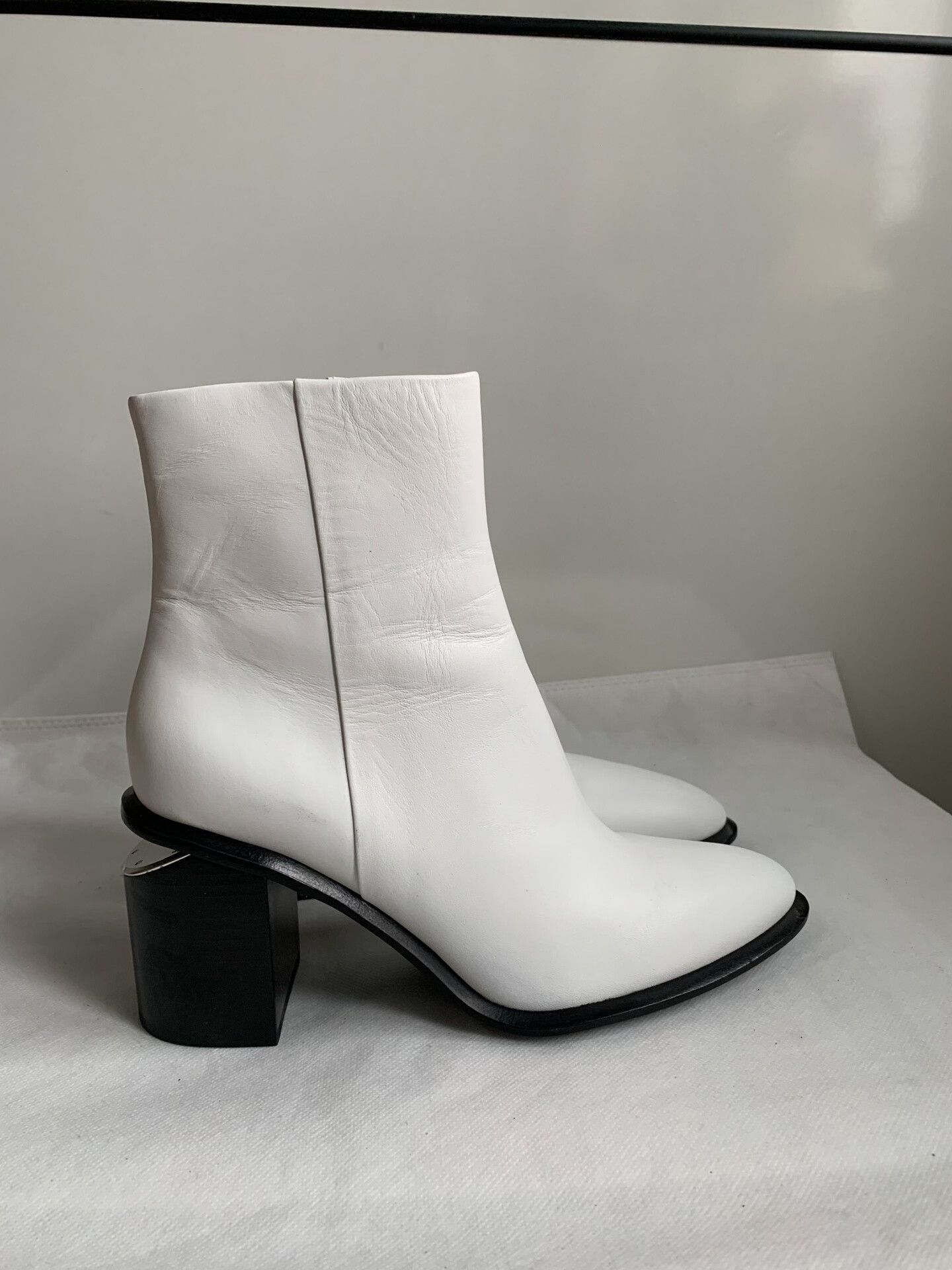Alexander Wang Alexander Wang White Leather Sock Boots Size US 6 / IT 36 - 2 Thumbnail