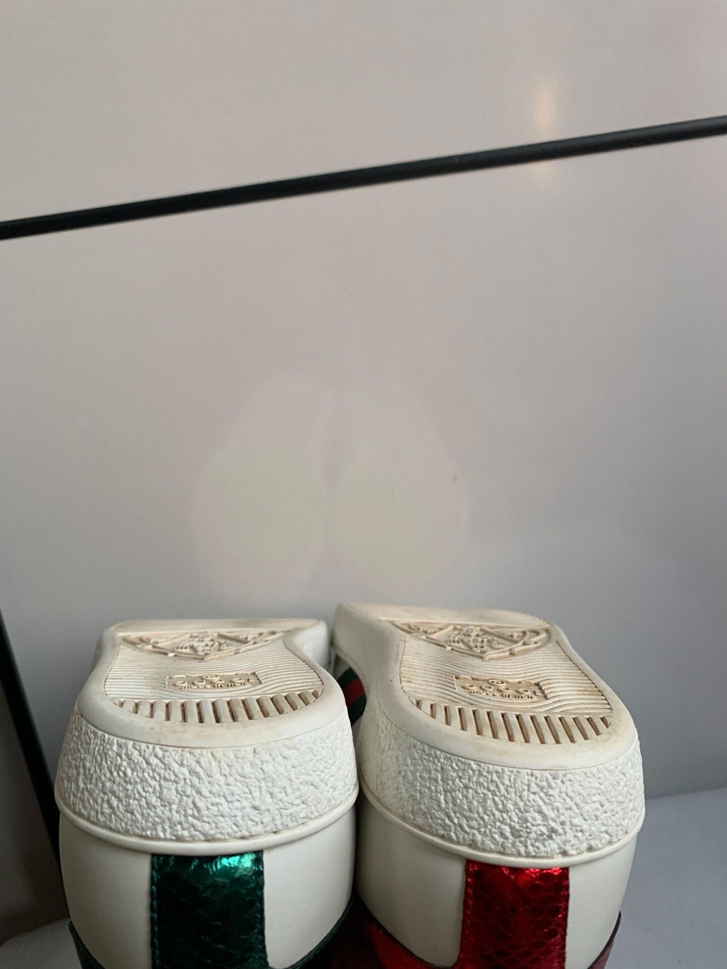 Gucci Gucci Arrow White Sneakers Size US 5.5 / IT 35.5 - 7 Thumbnail
